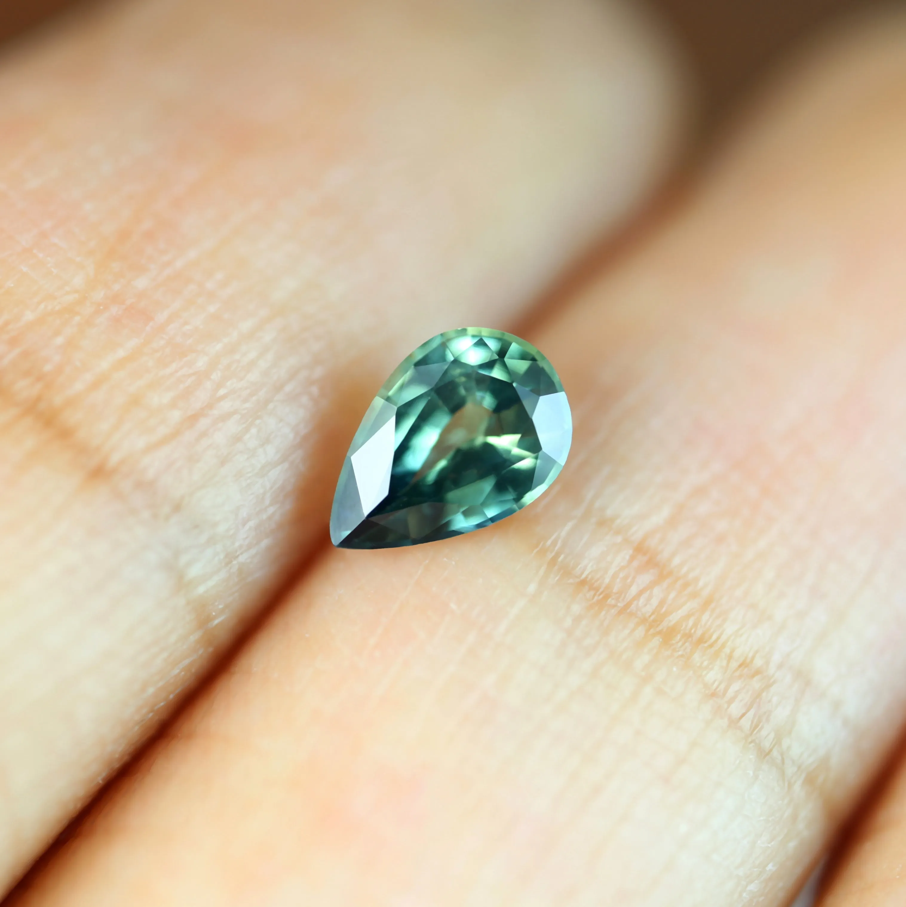 0.50ct Certified Natural Green Sapphire