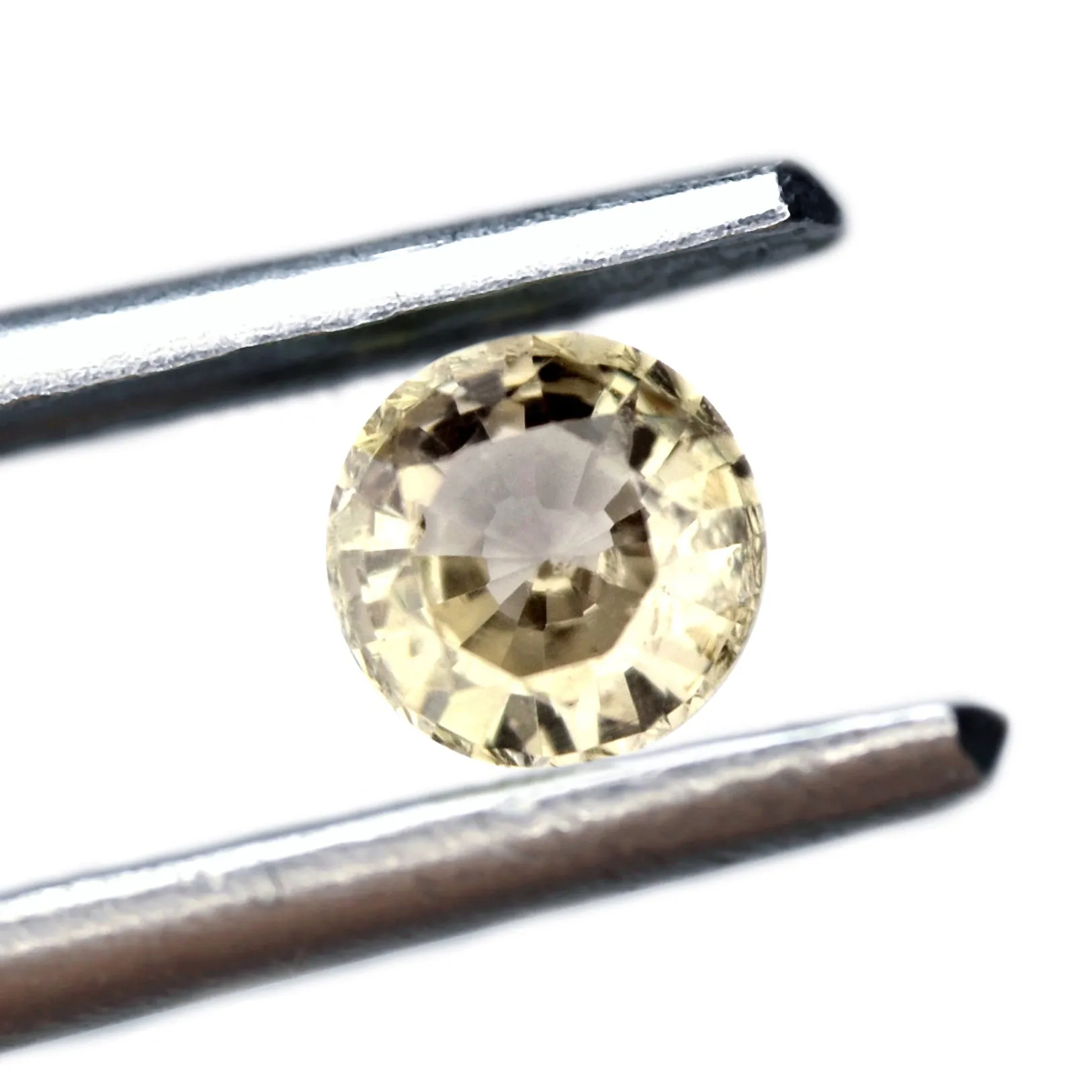 0.52ct Certified Natural Yellow Sapphire