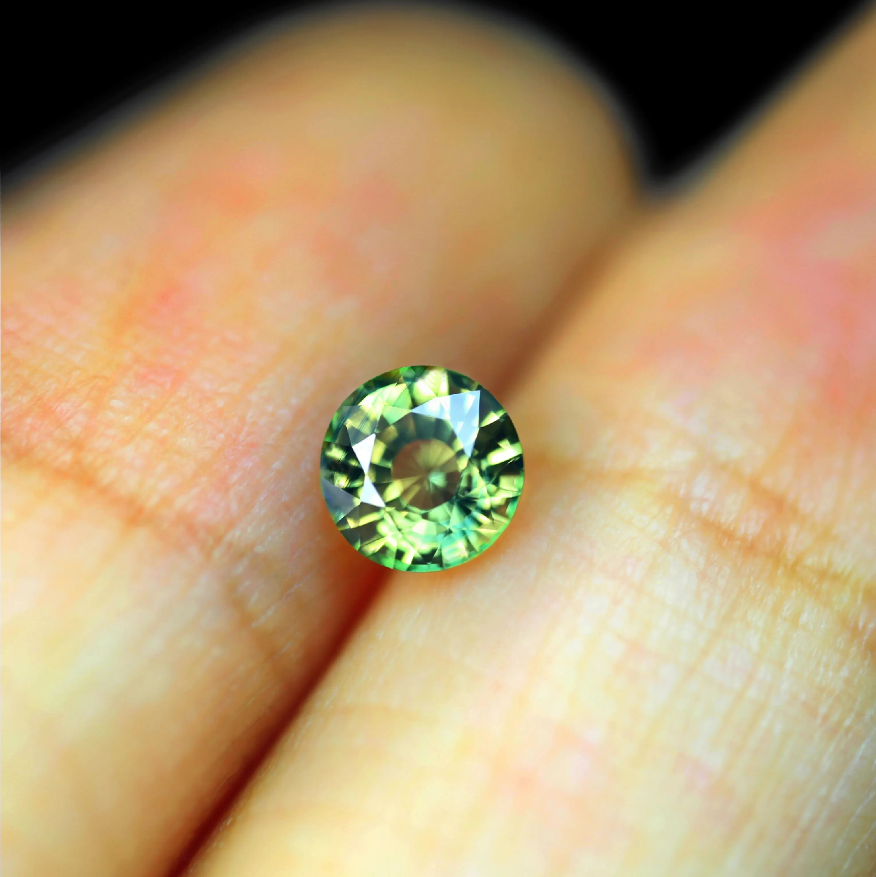 0.53ct Certified Natural Bicolor Sapphire