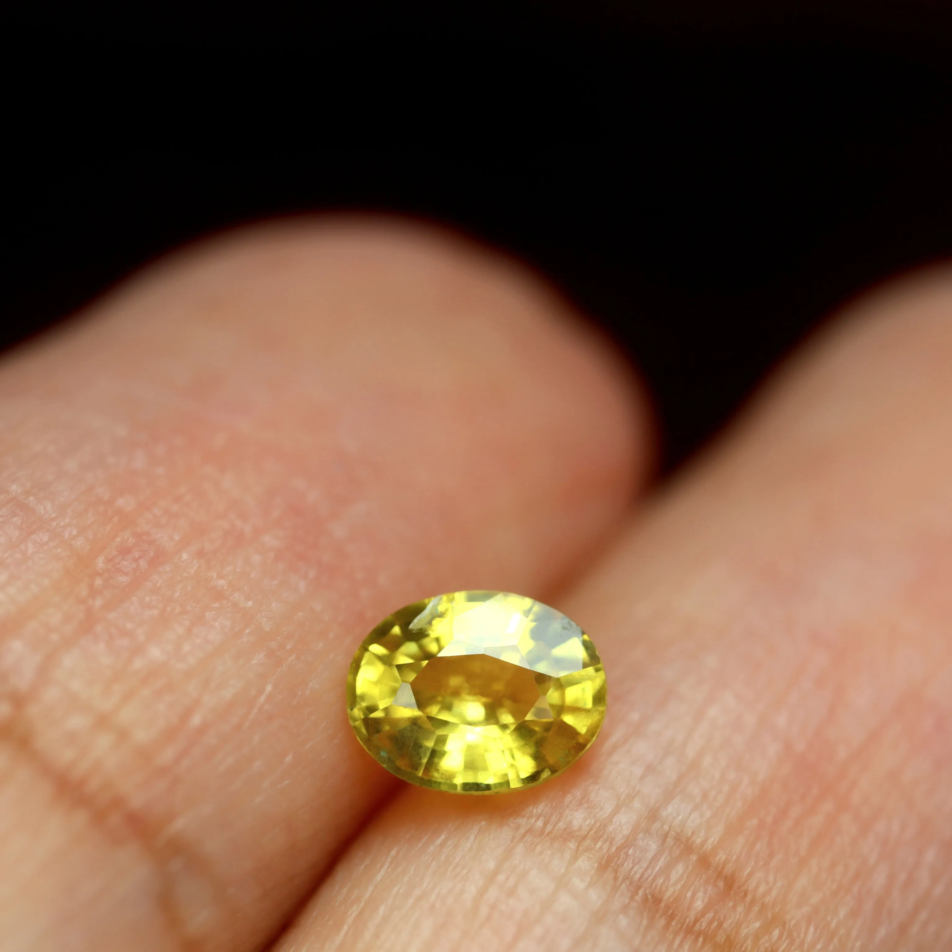0.53ct Certified Natural Yellow Sapphire
