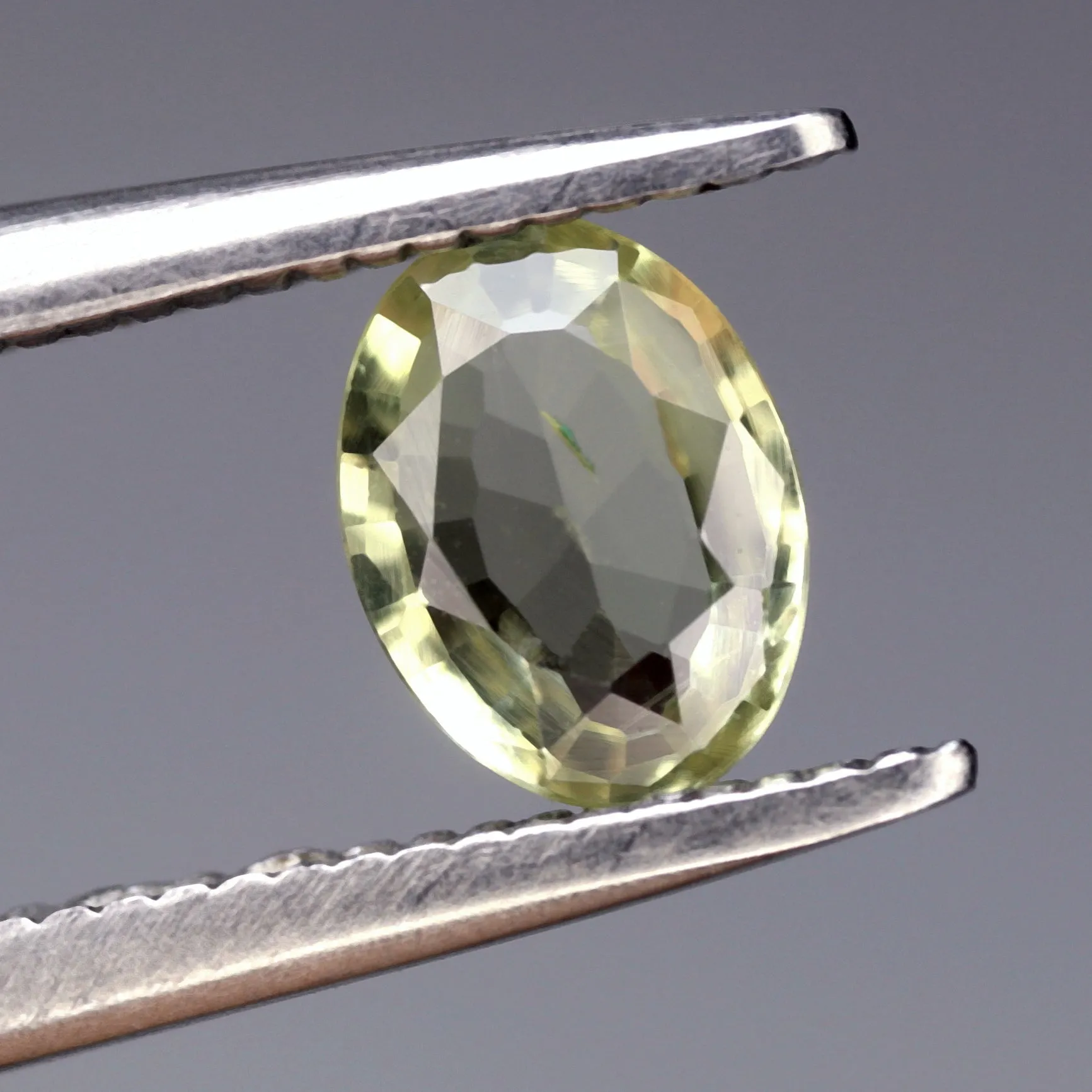 0.55ct Certified Natural Light Yellow Sapphire