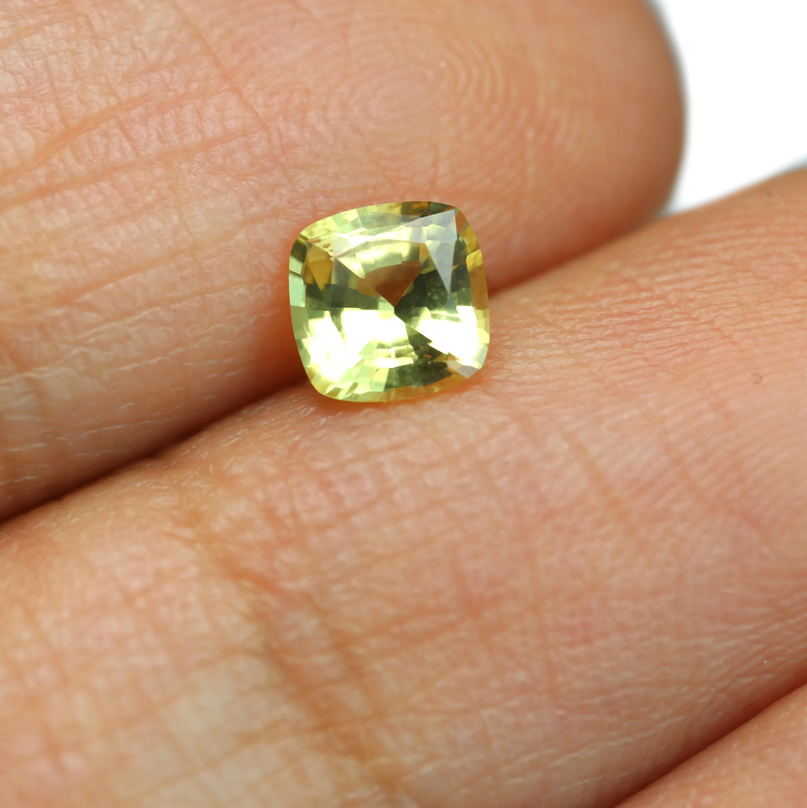 0.57ct Certified Natural Yellow Sapphire
