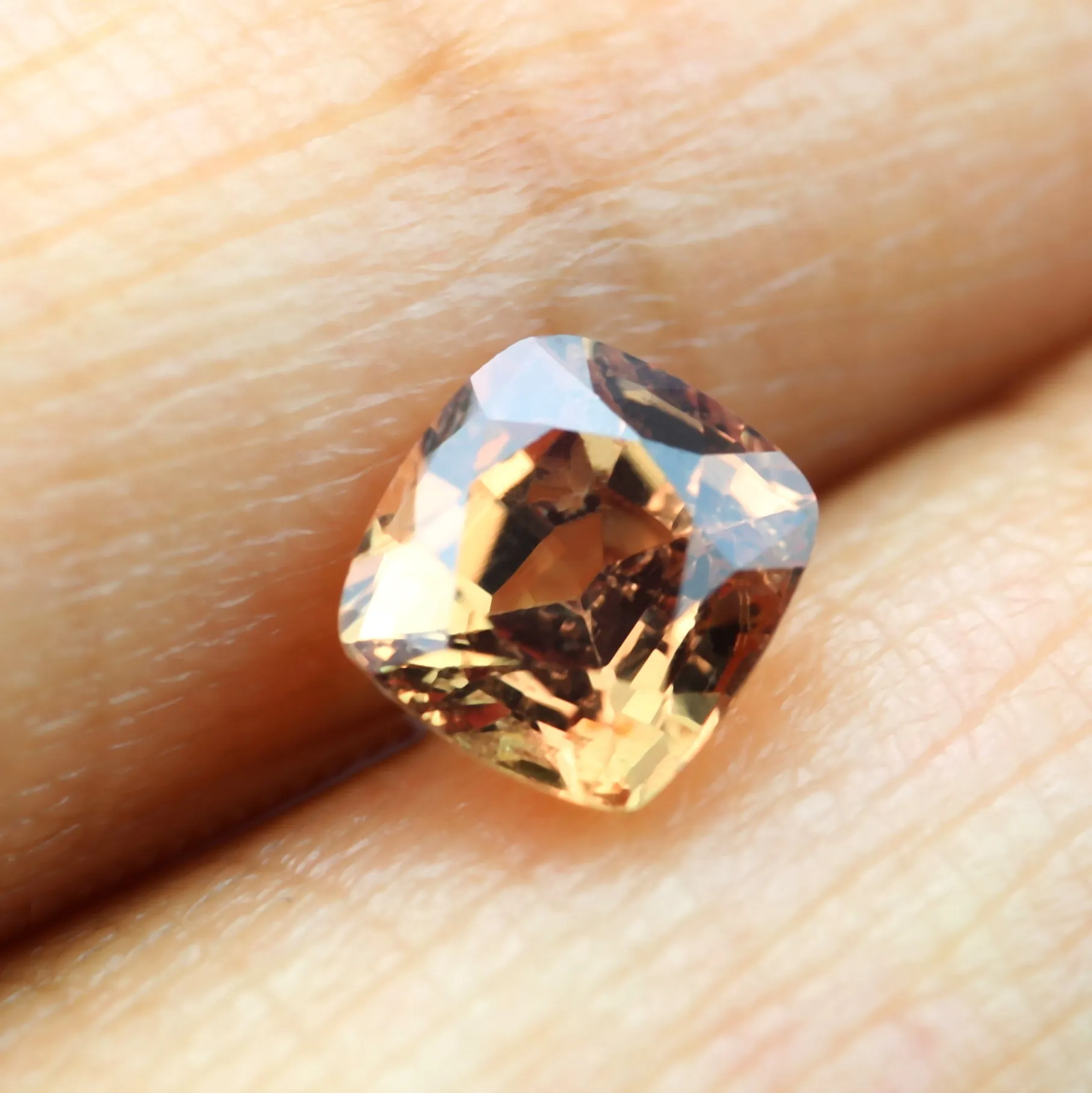0.59ct Certified Natural Orange Sapphire