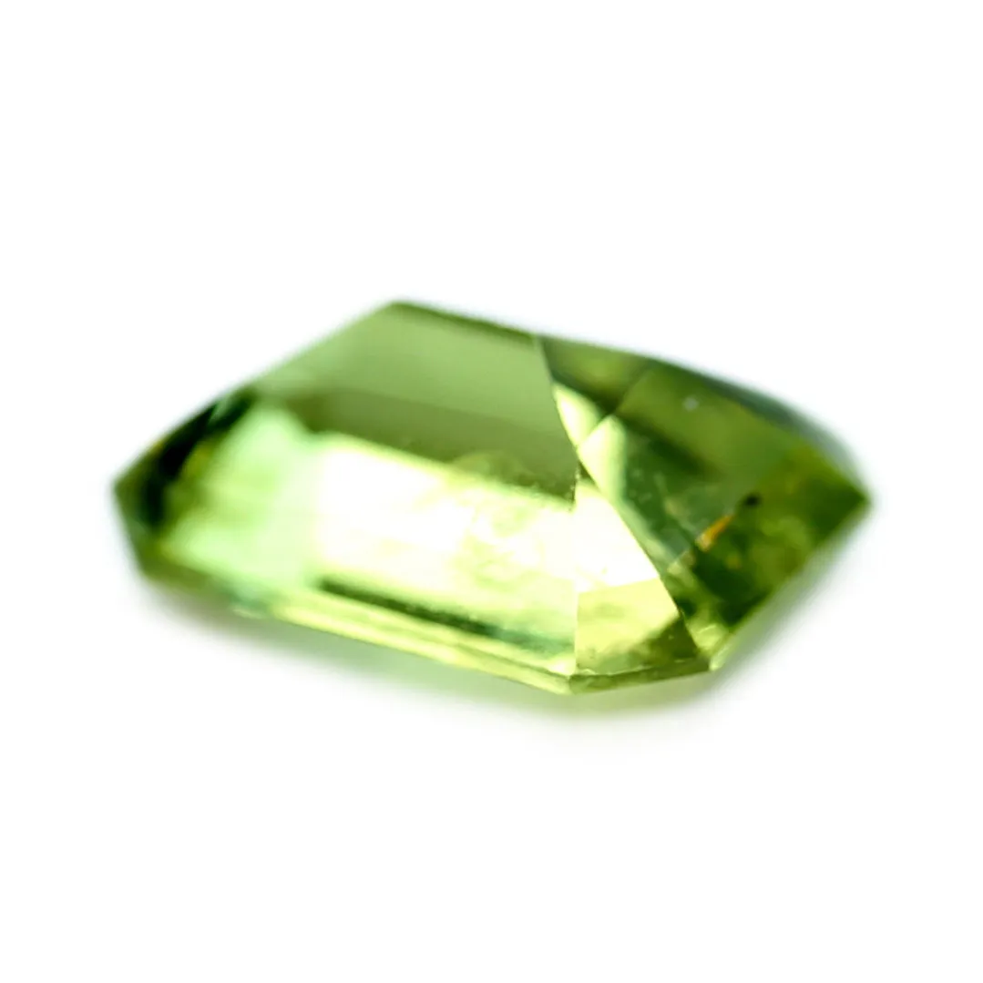 0.60ct Certified Natural Green Sapphire