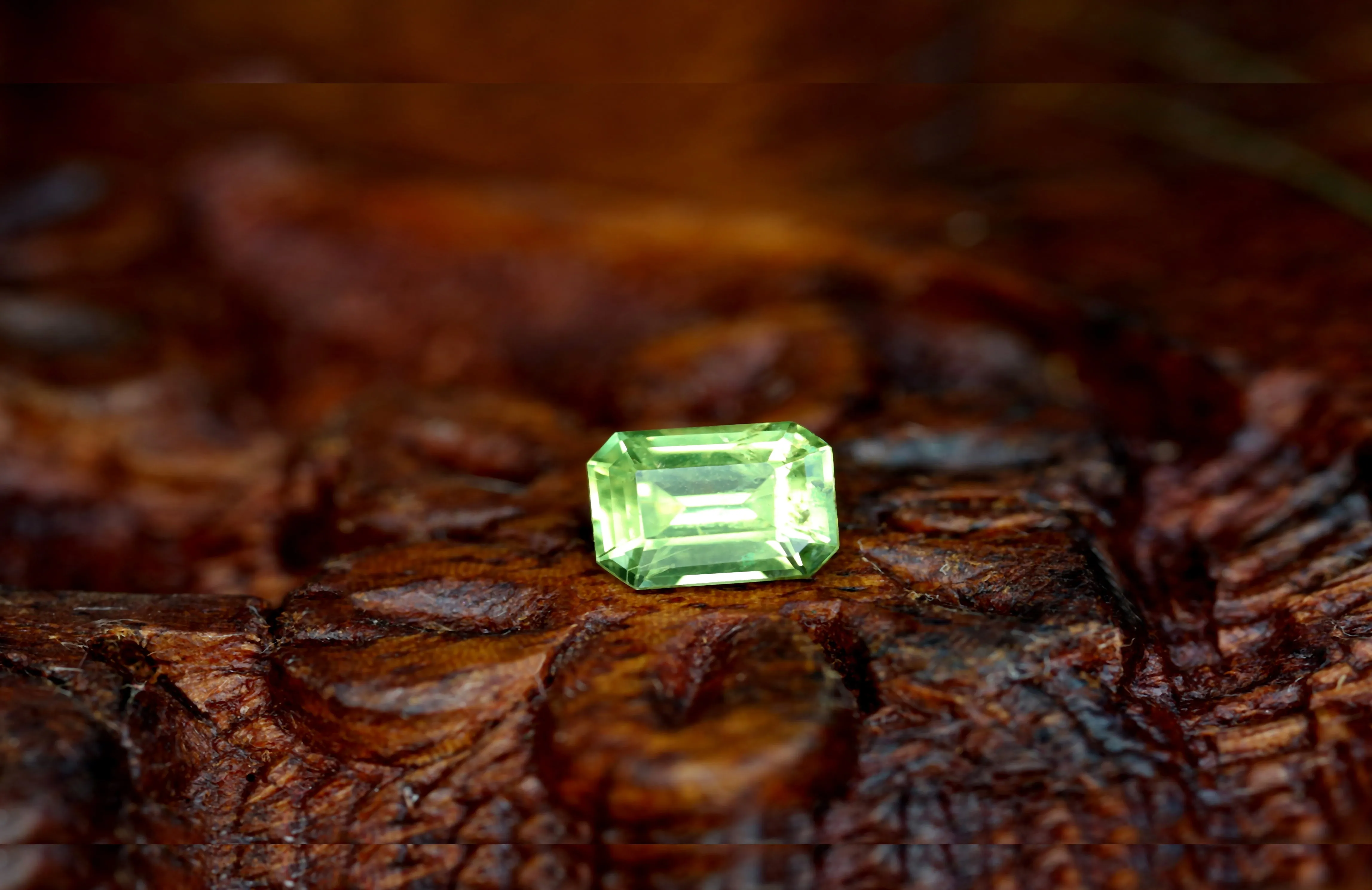 0.60ct Certified Natural Green Sapphire