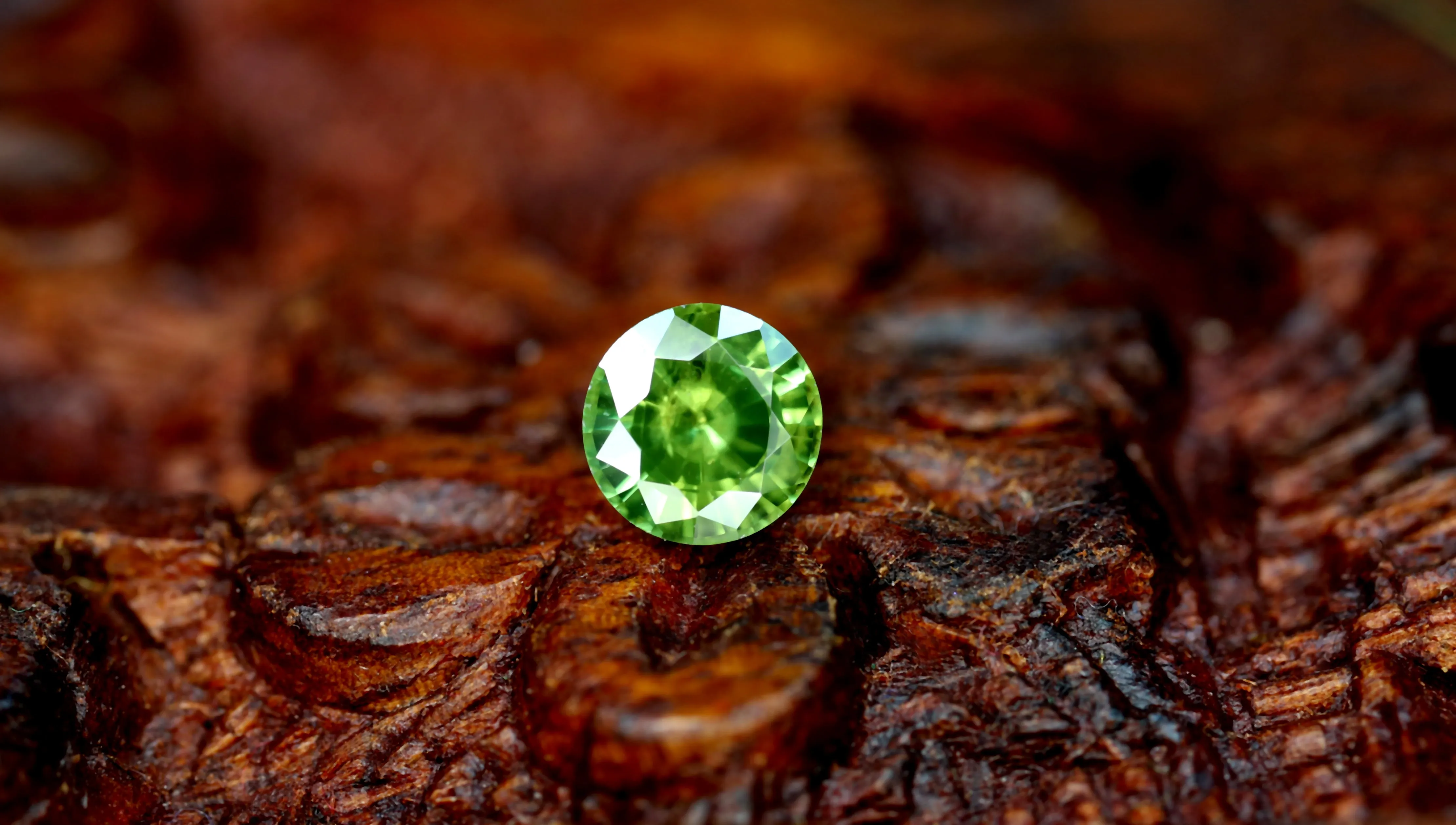 0.61ct Certified Natural Green Sapphire