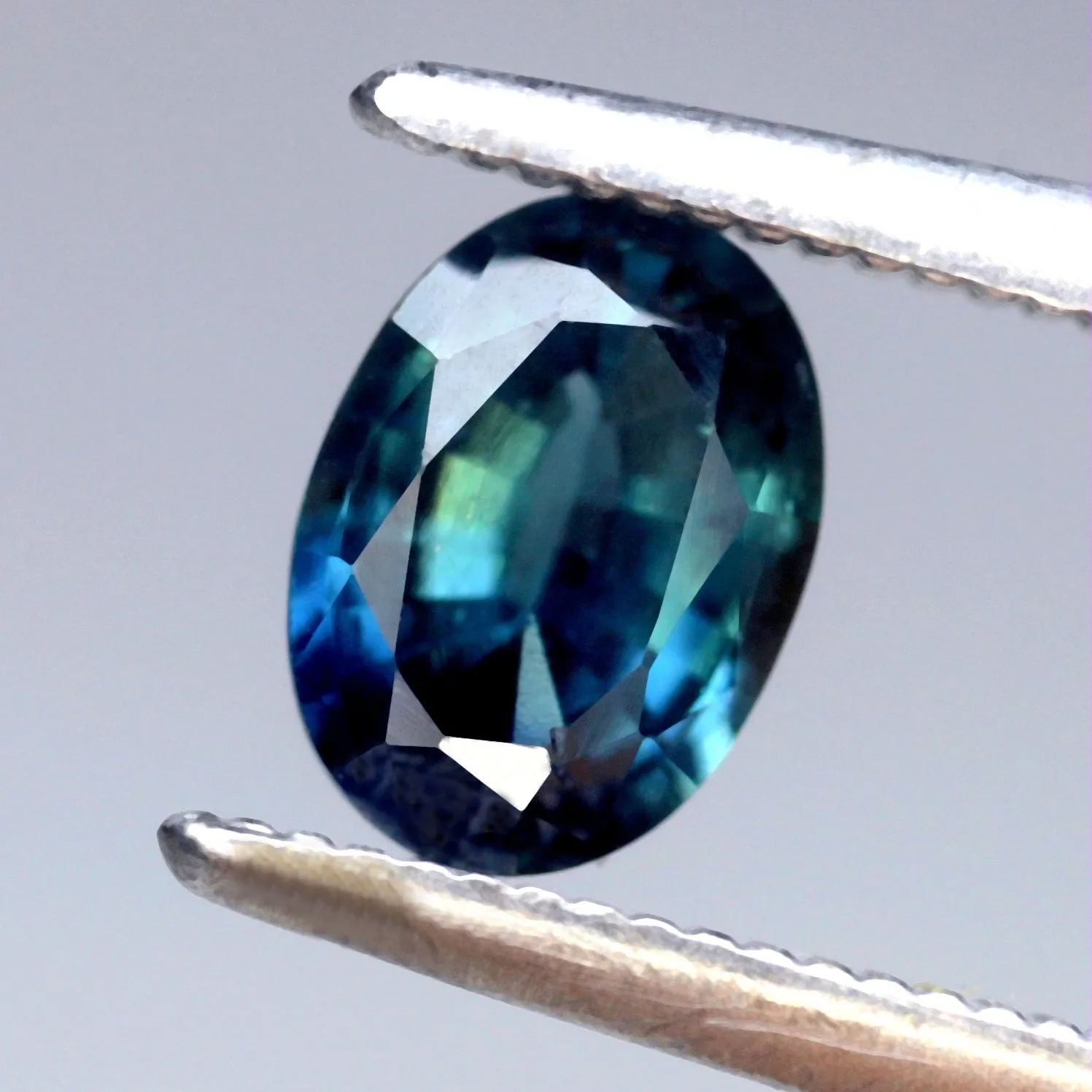 0.61ct Certified Natural Teal Sapphire