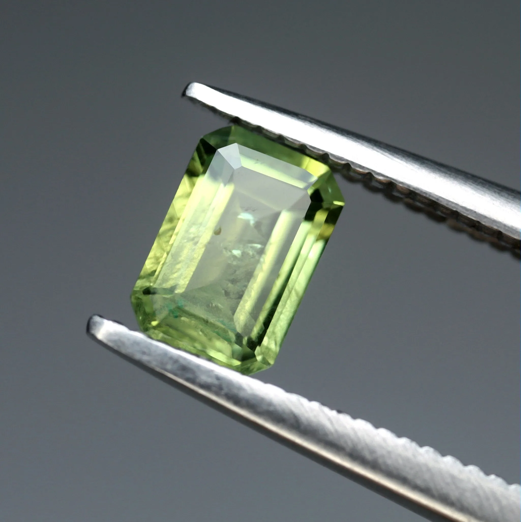 0.62ct Certified Natural Green Sapphire