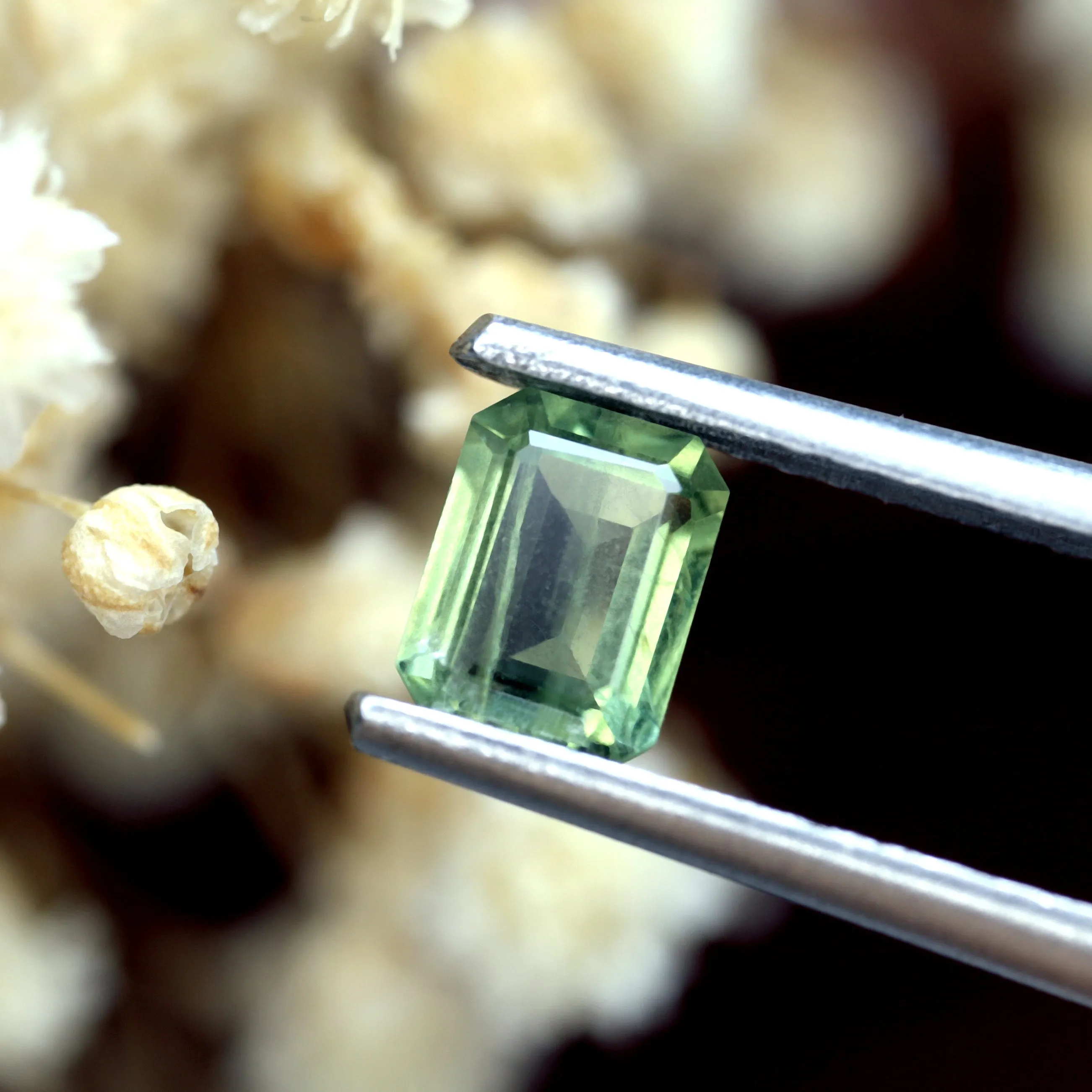 0.63ct Certified Natural Green Sapphire