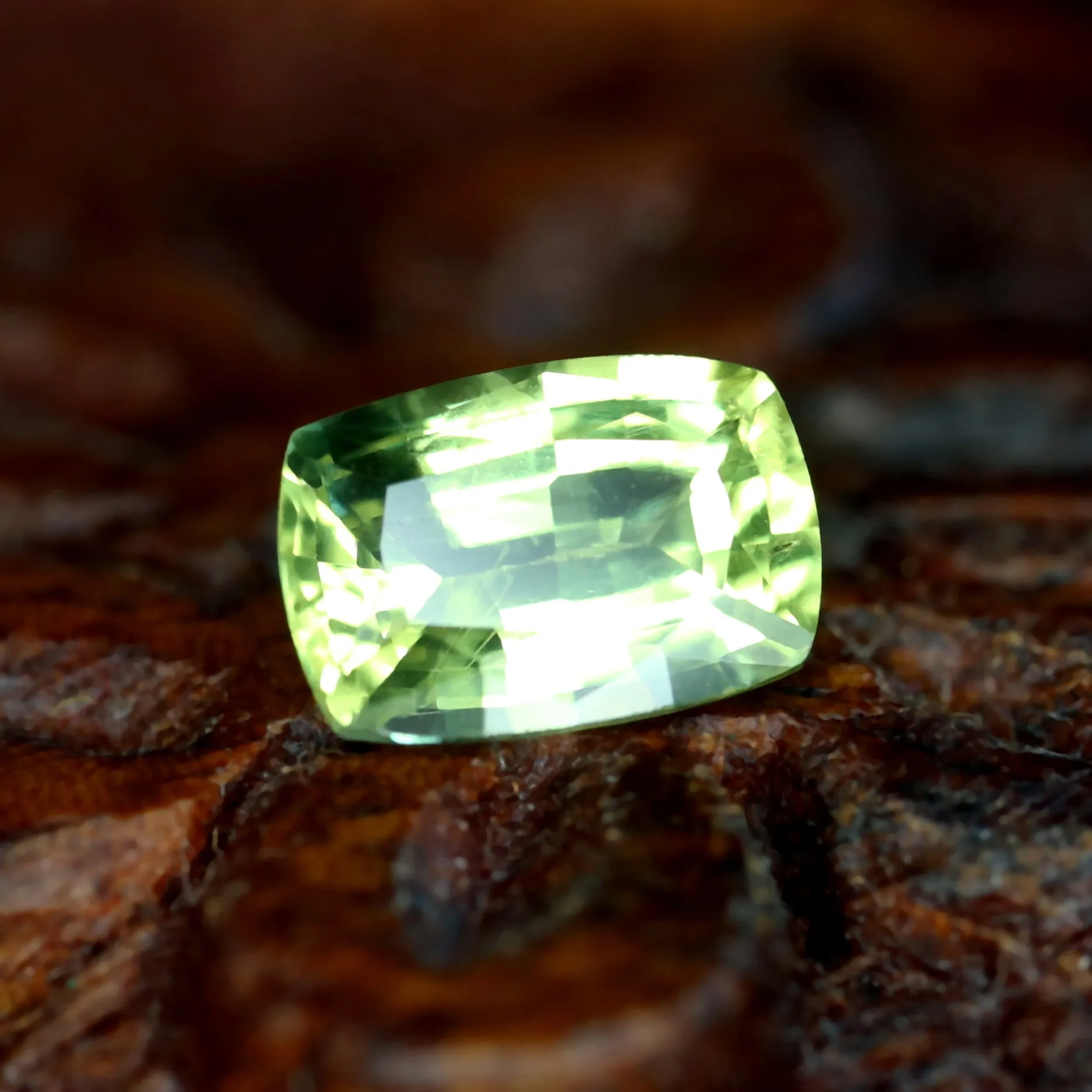 0.63ct Certified Natural Green Sapphire