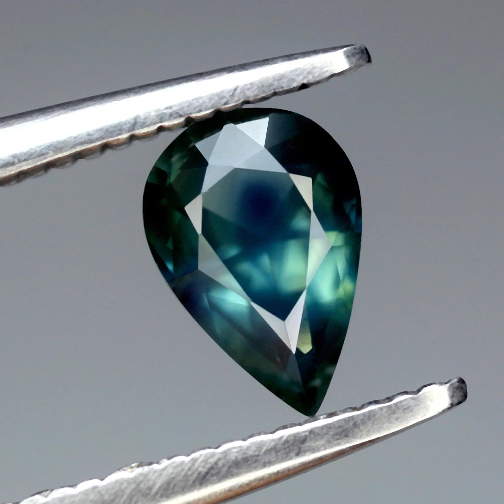 0.64ct Certified Natural Teal Sapphire