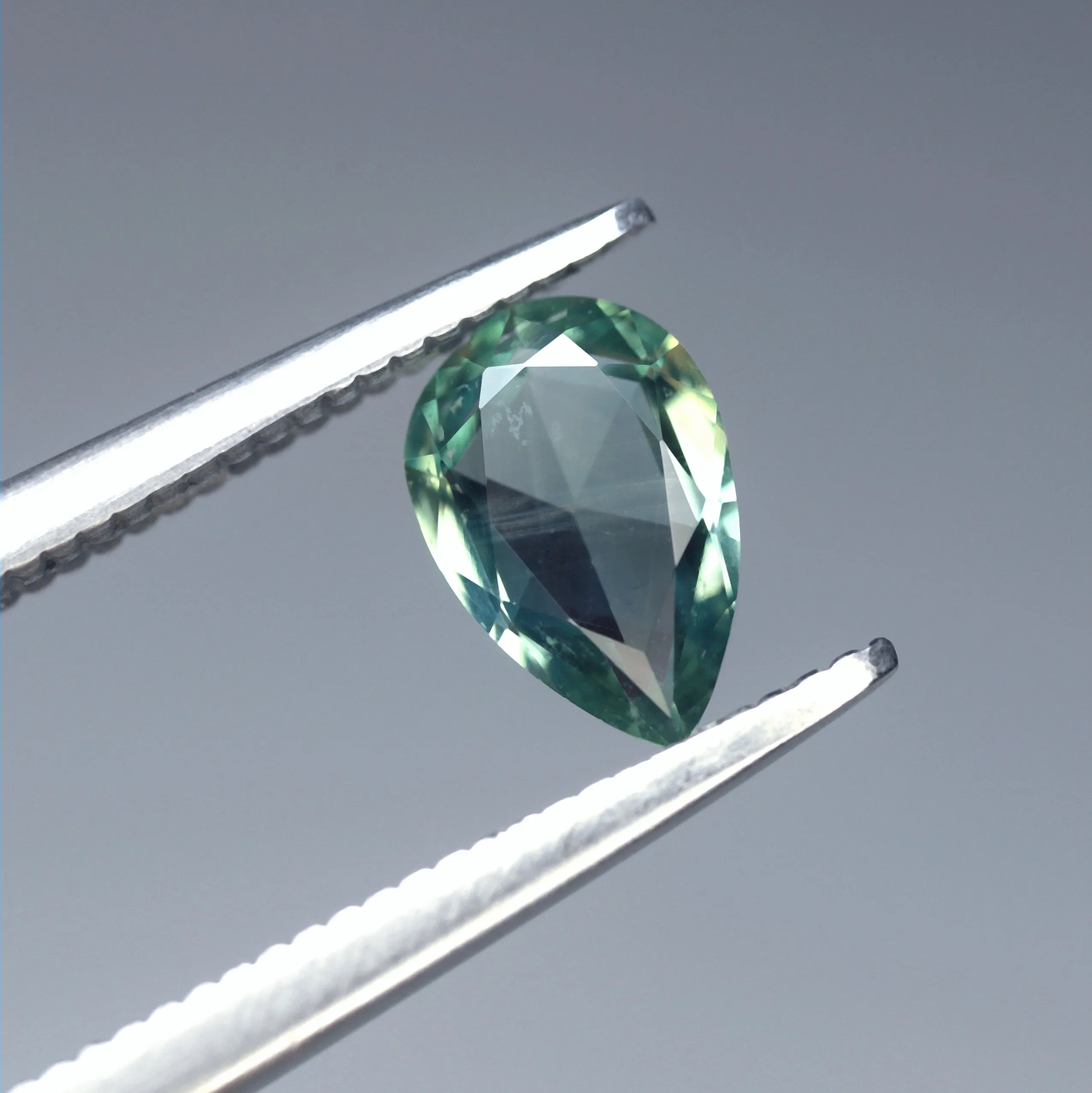 0.66ct Certified Natural Teal Sapphire