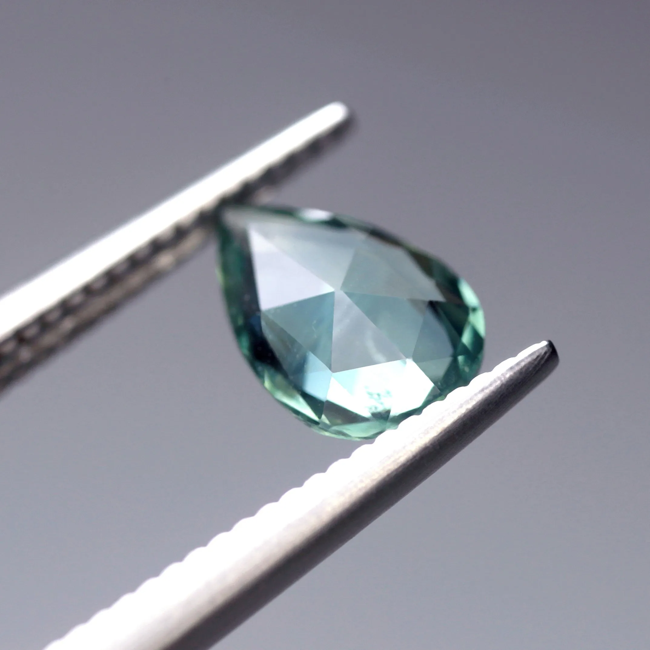 0.66ct Certified Natural Teal Sapphire