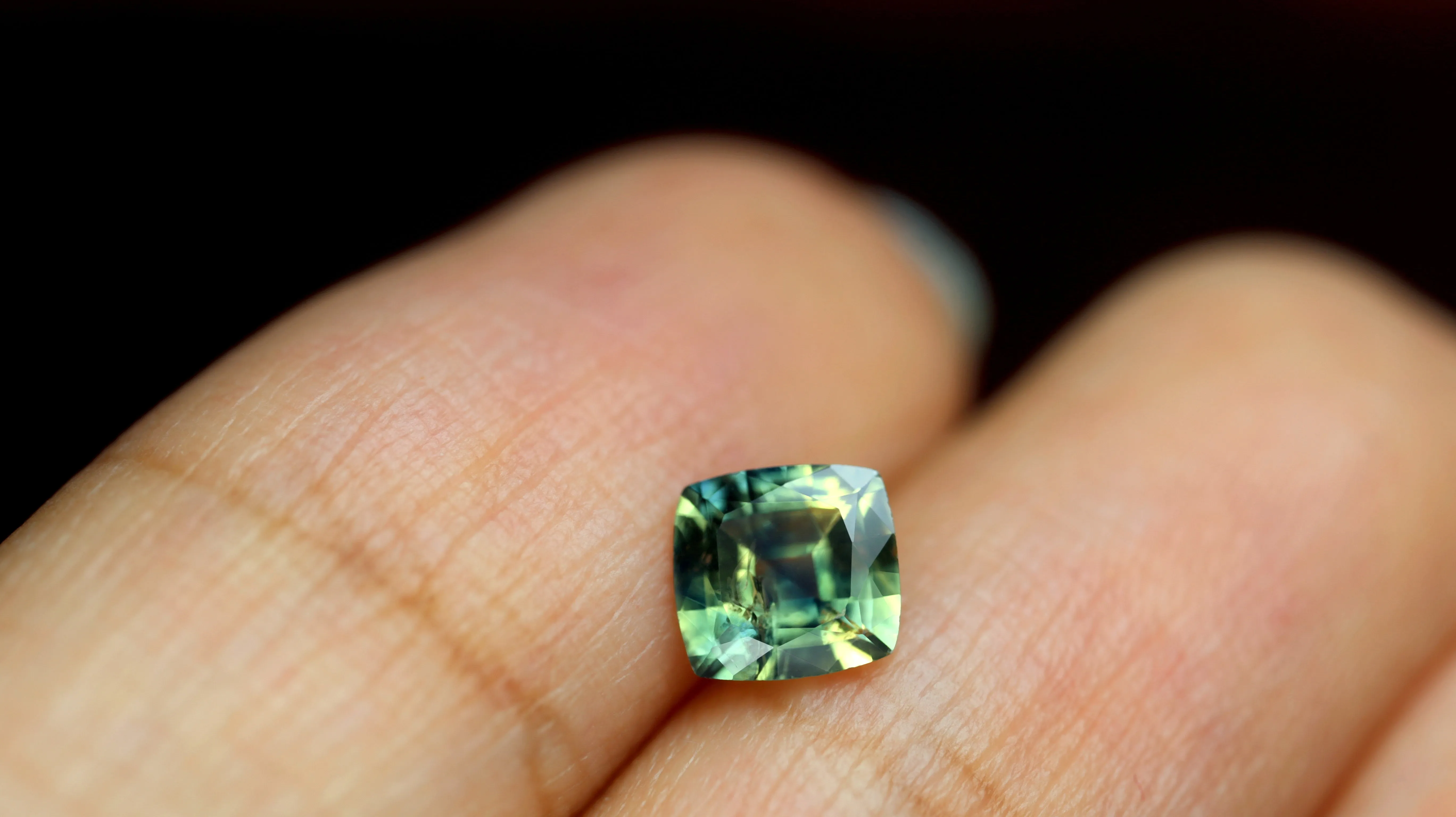 0.68ct Certified Natural Multicolor Sapphire