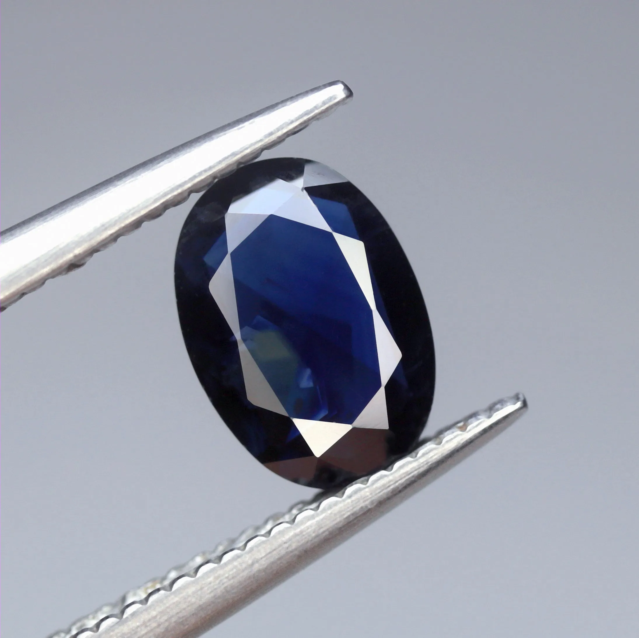 0.71ct Certified Natural Blue Sapphire