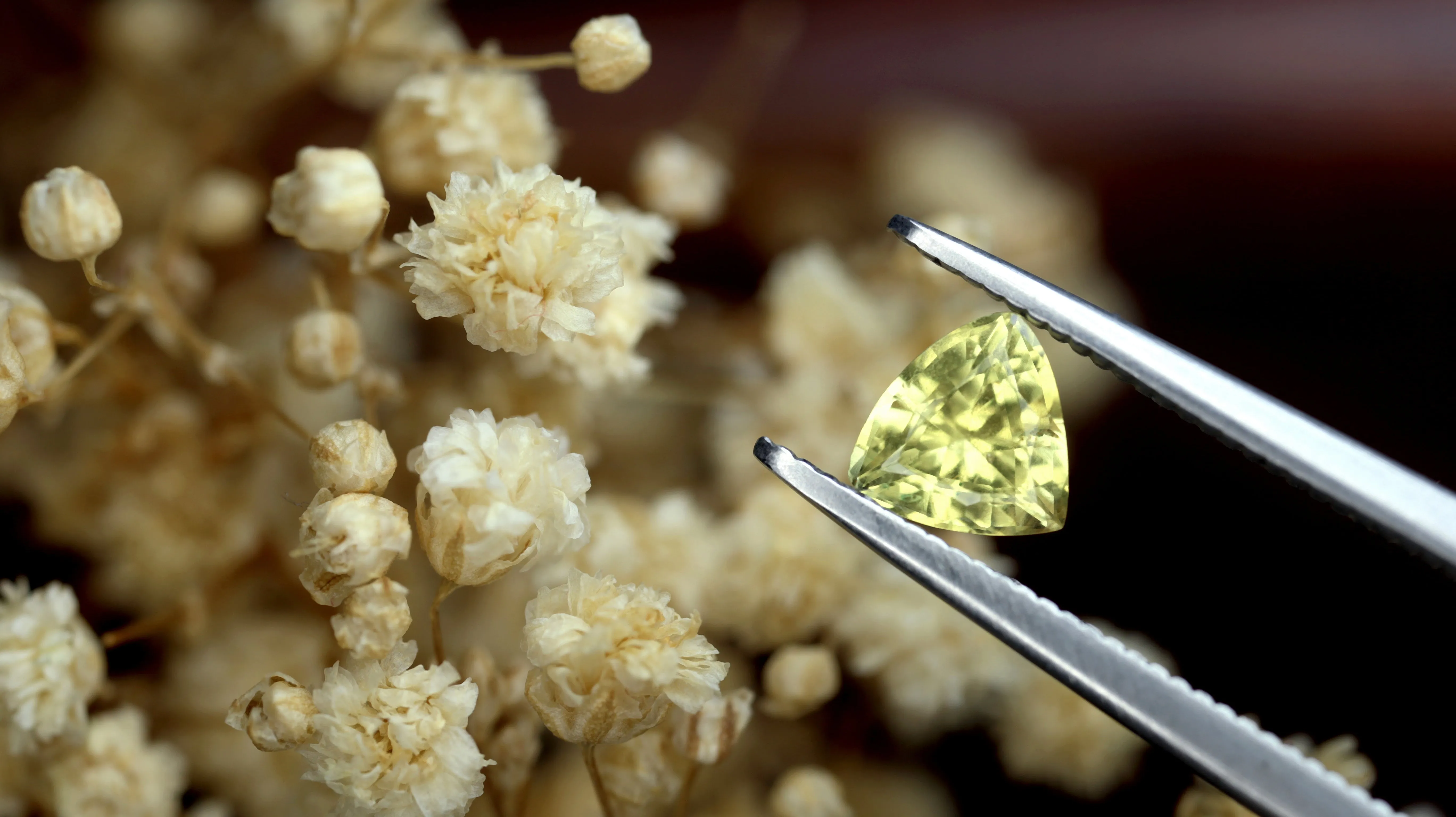 0.72ct Certified Natural Yellow Sapphire