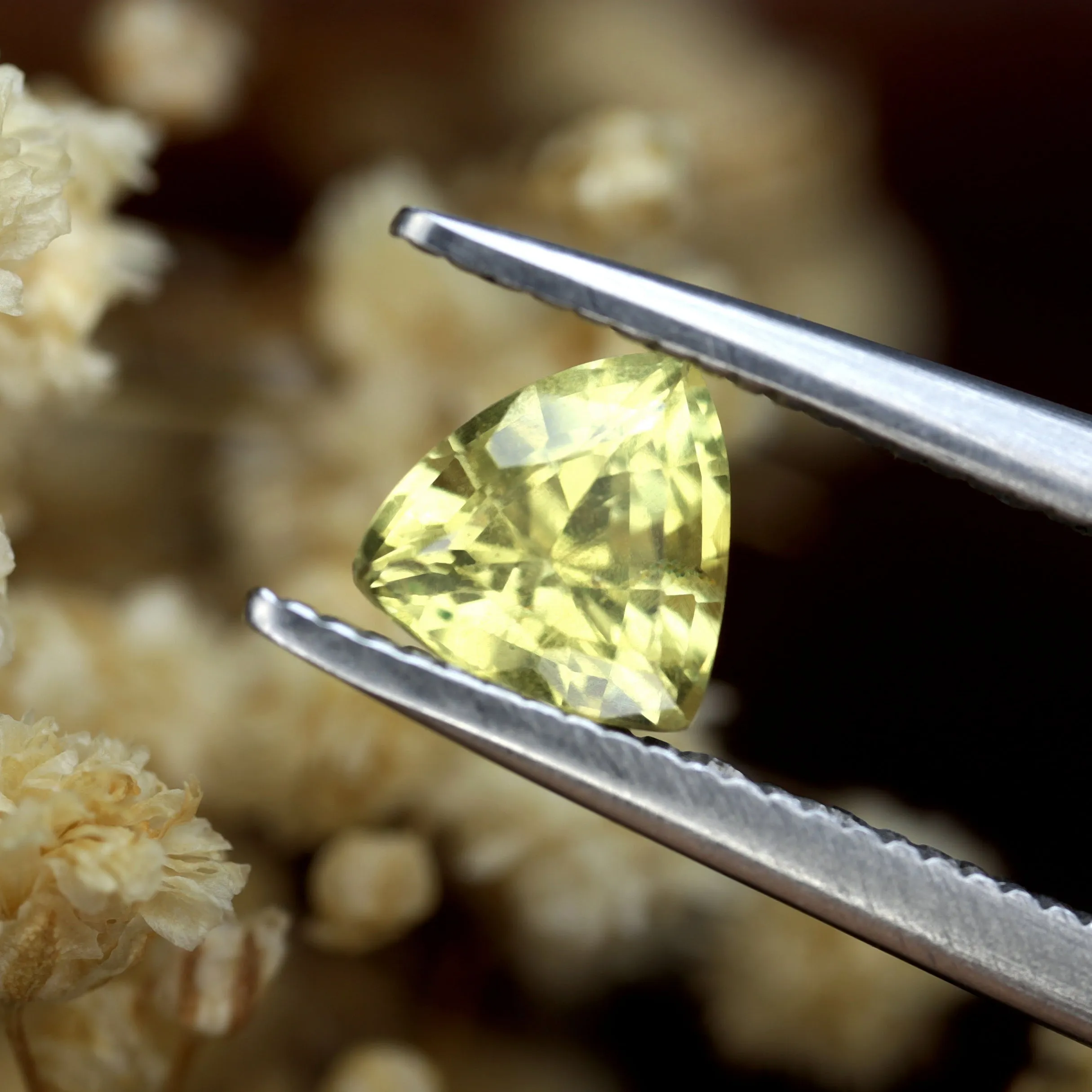 0.72ct Certified Natural Yellow Sapphire