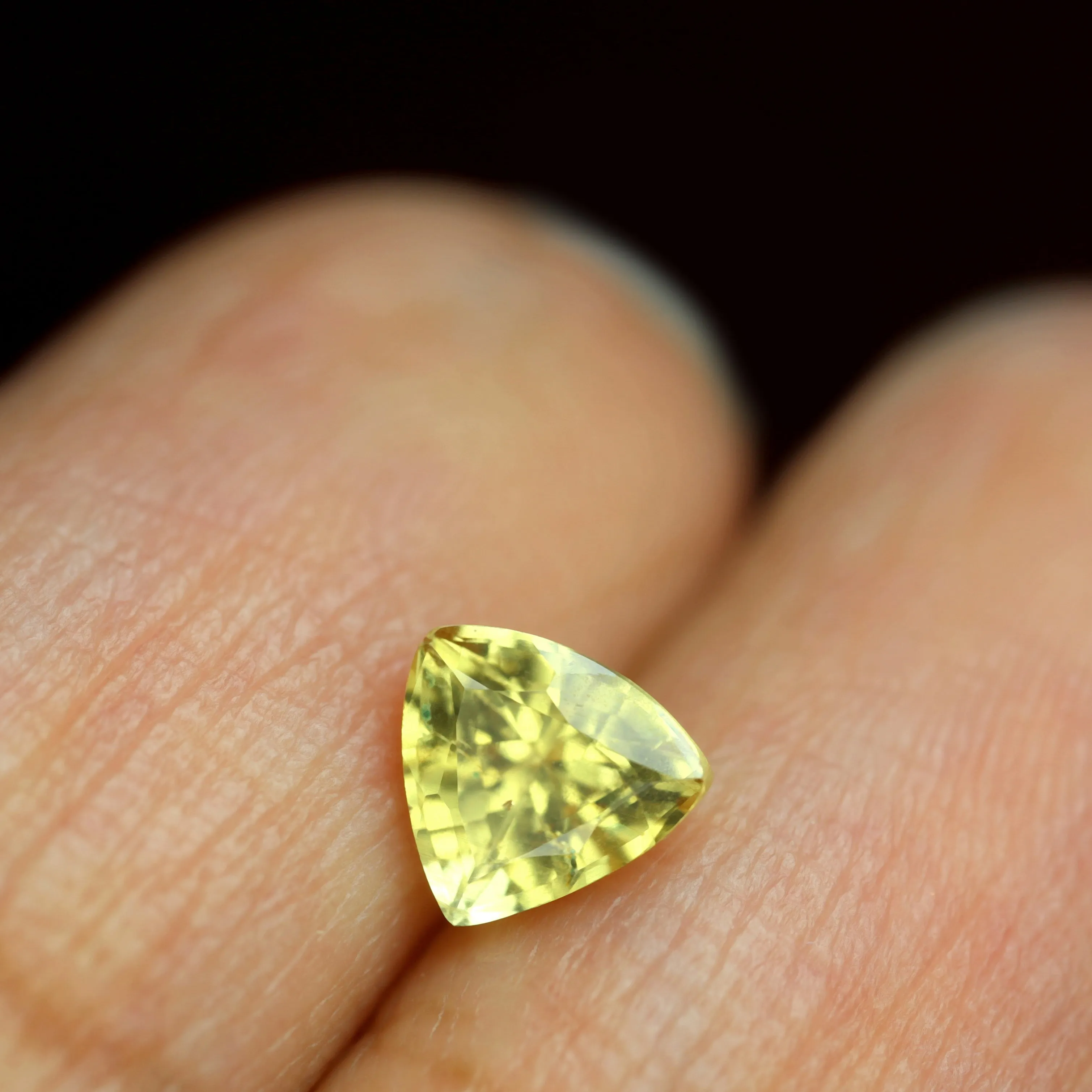 0.72ct Certified Natural Yellow Sapphire