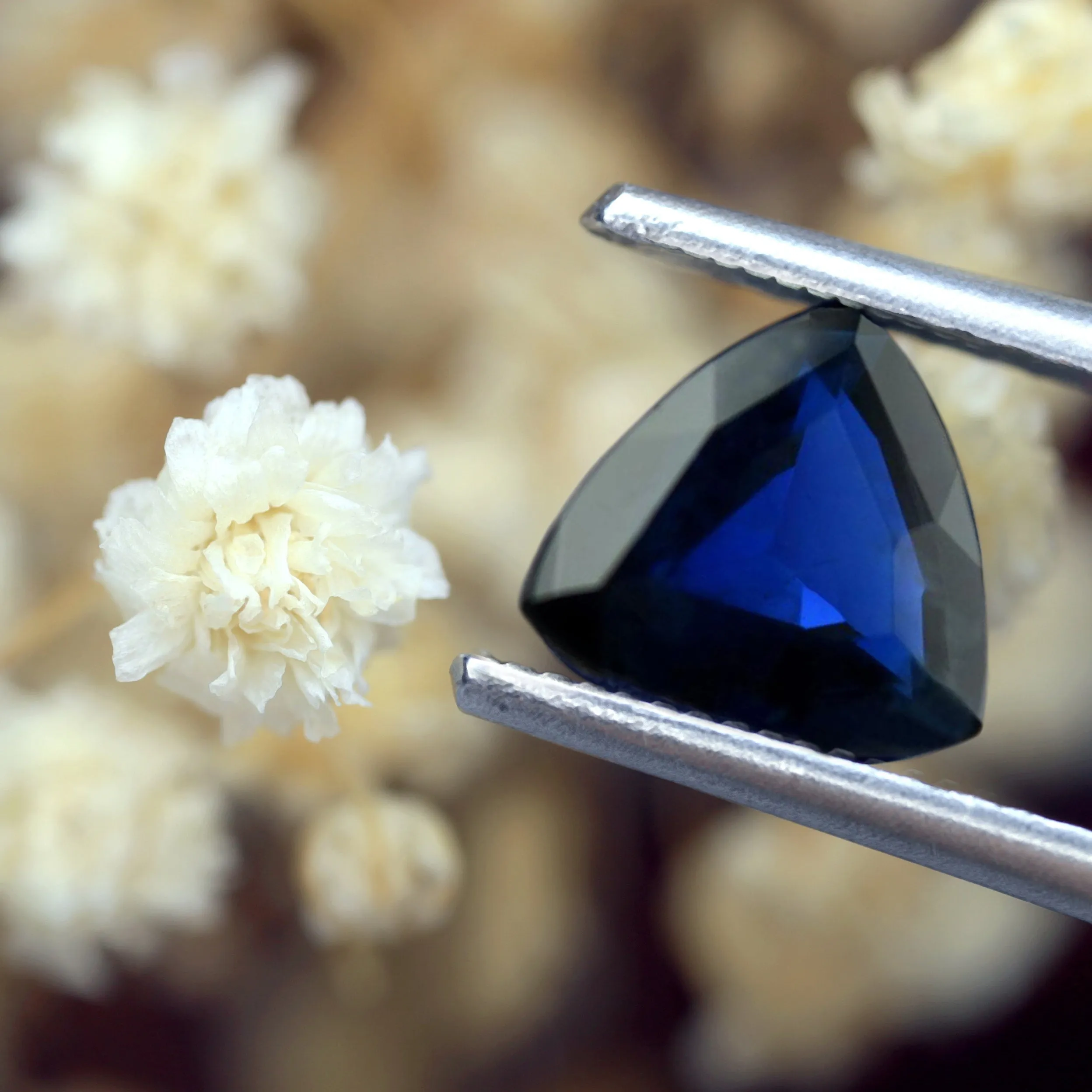 0.76ct Certified Natural Blue Sapphire
