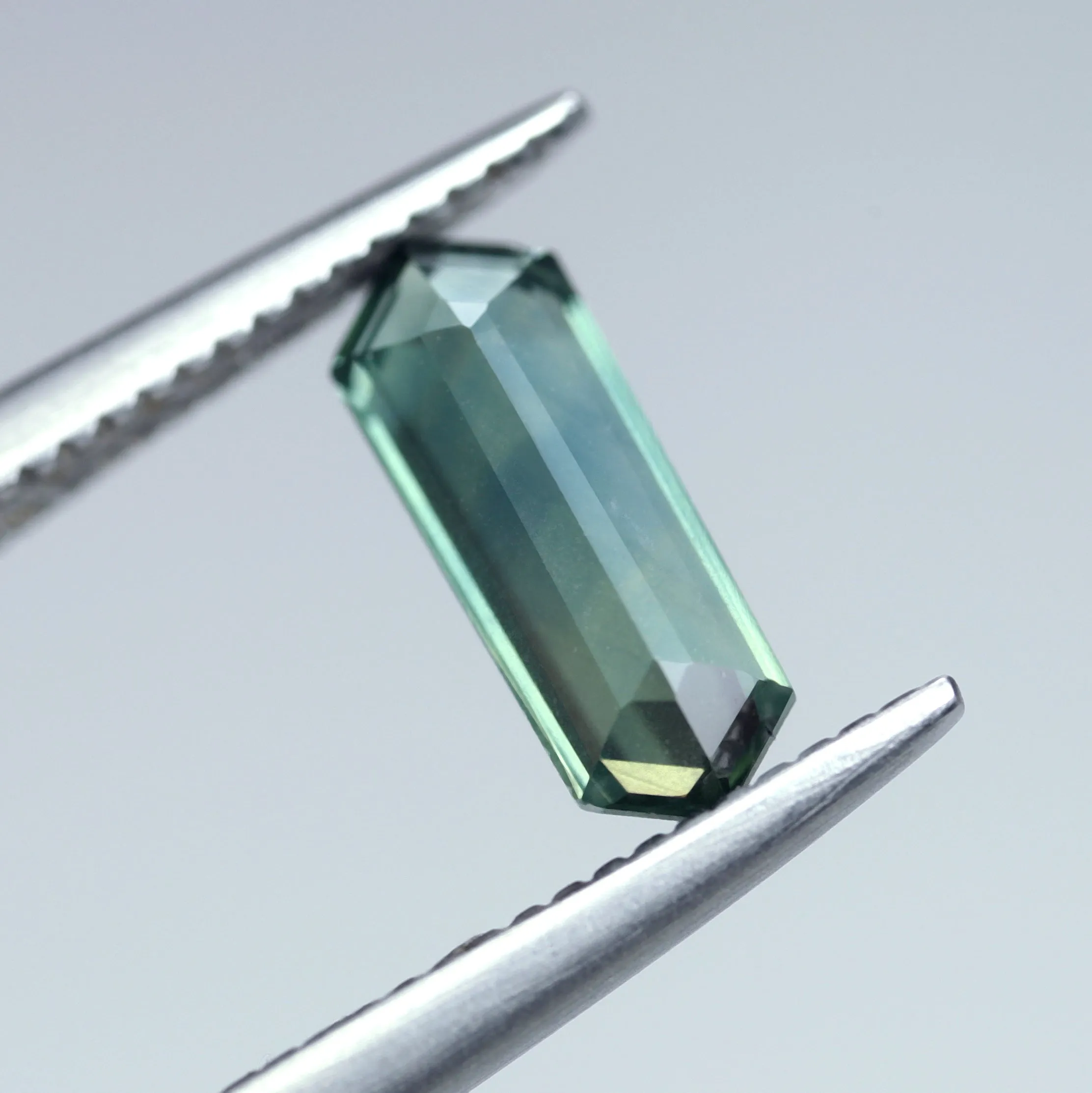 0.77ct Certified Natural Teal Sapphire