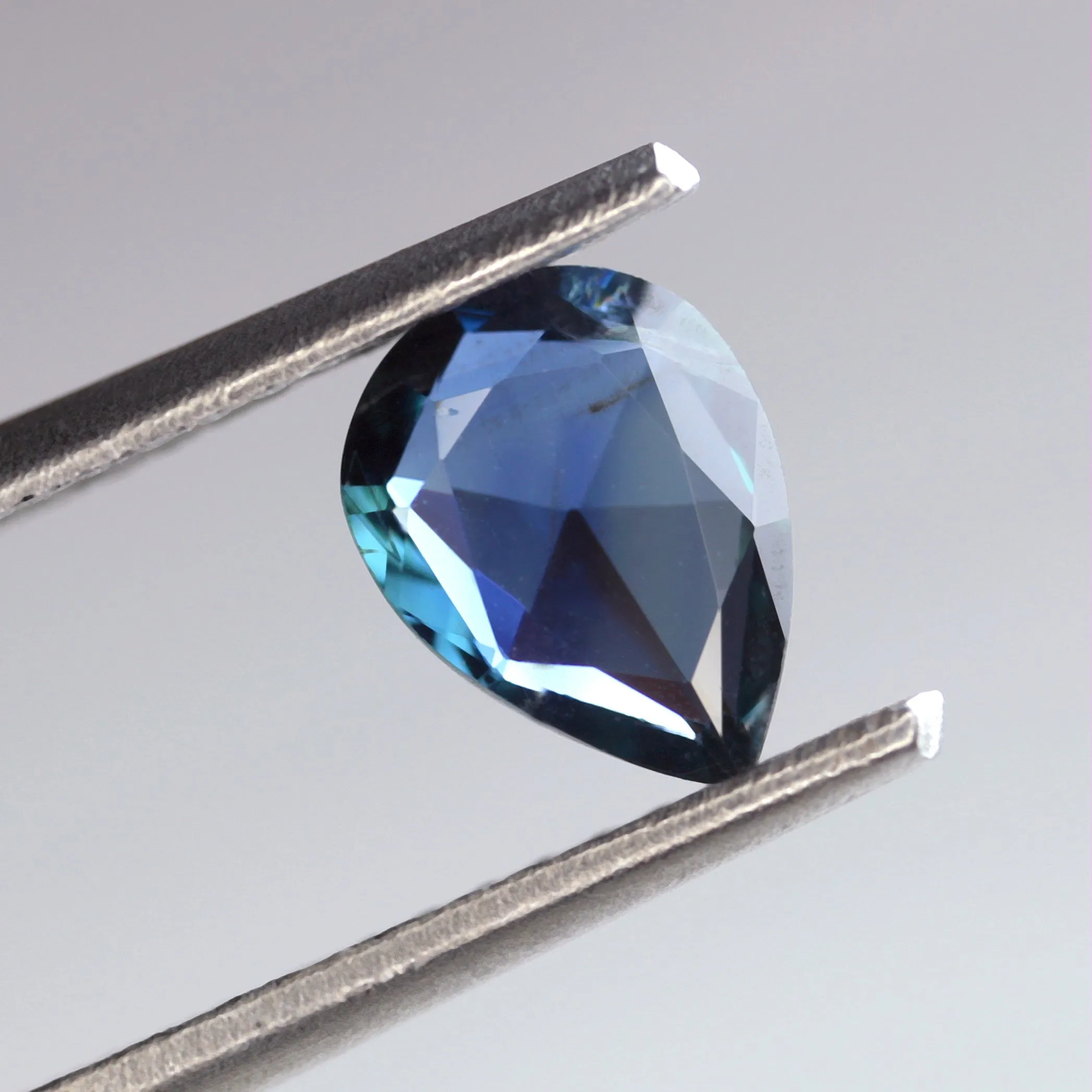 0.77ct Certified Natural Teal Sapphire