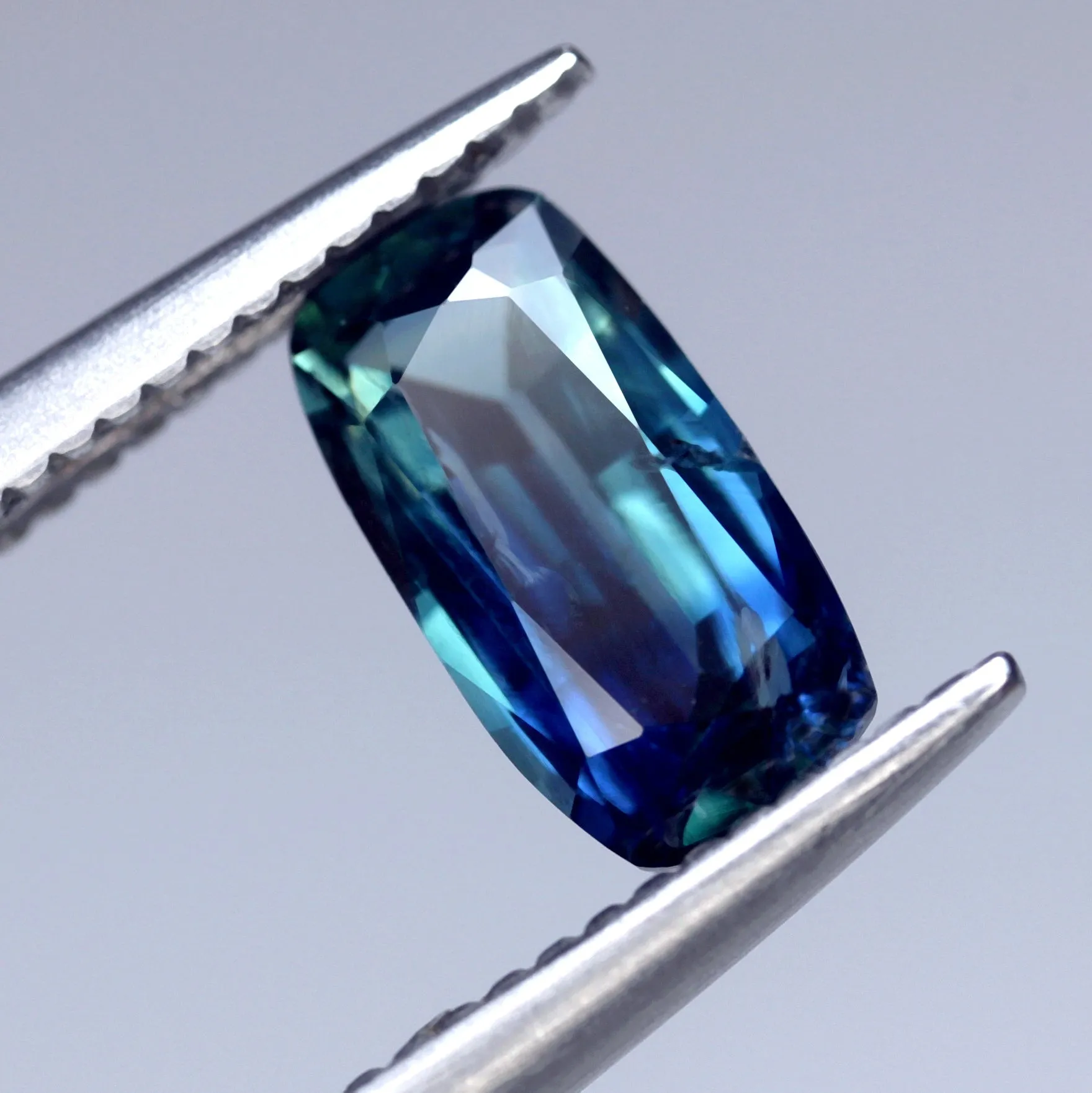 0.77ct Certified Natural Teal Sapphire