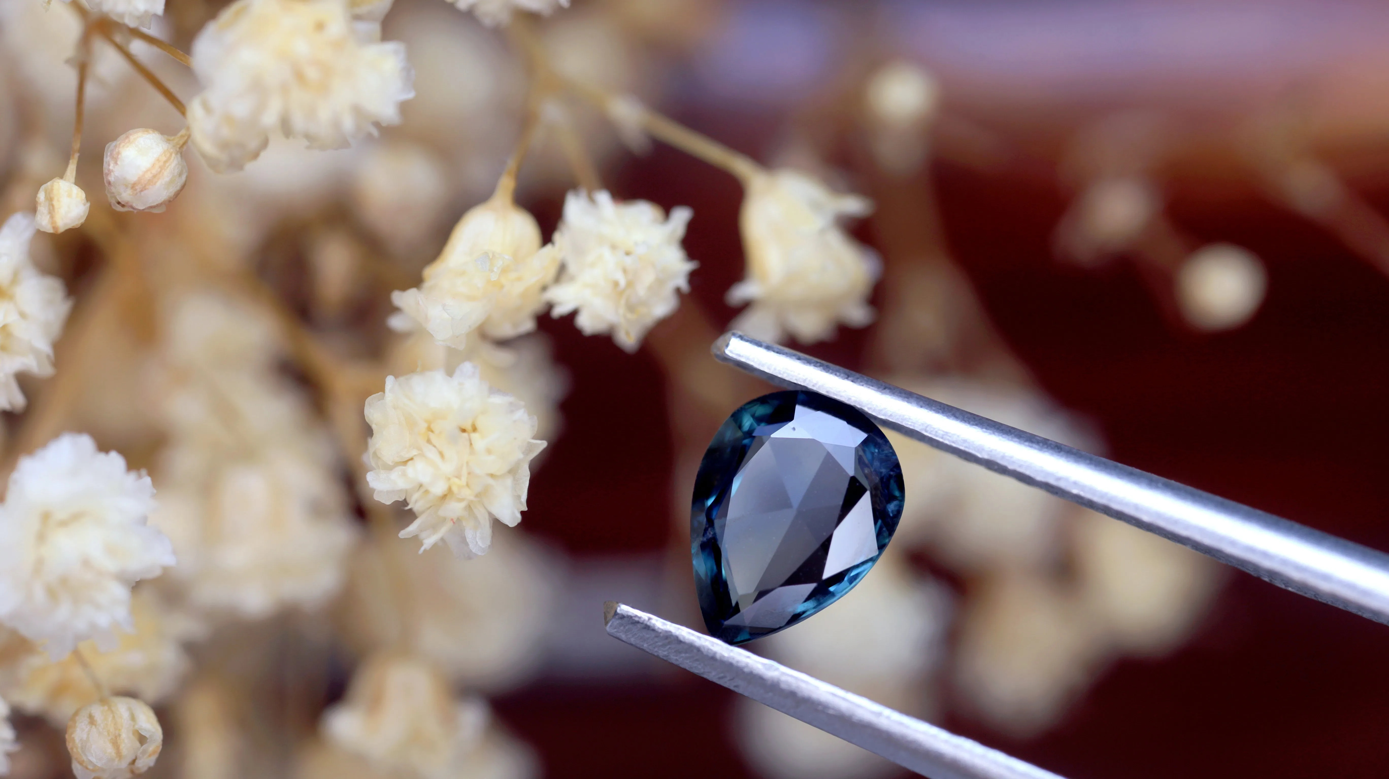 0.77ct Certified Natural Teal Sapphire