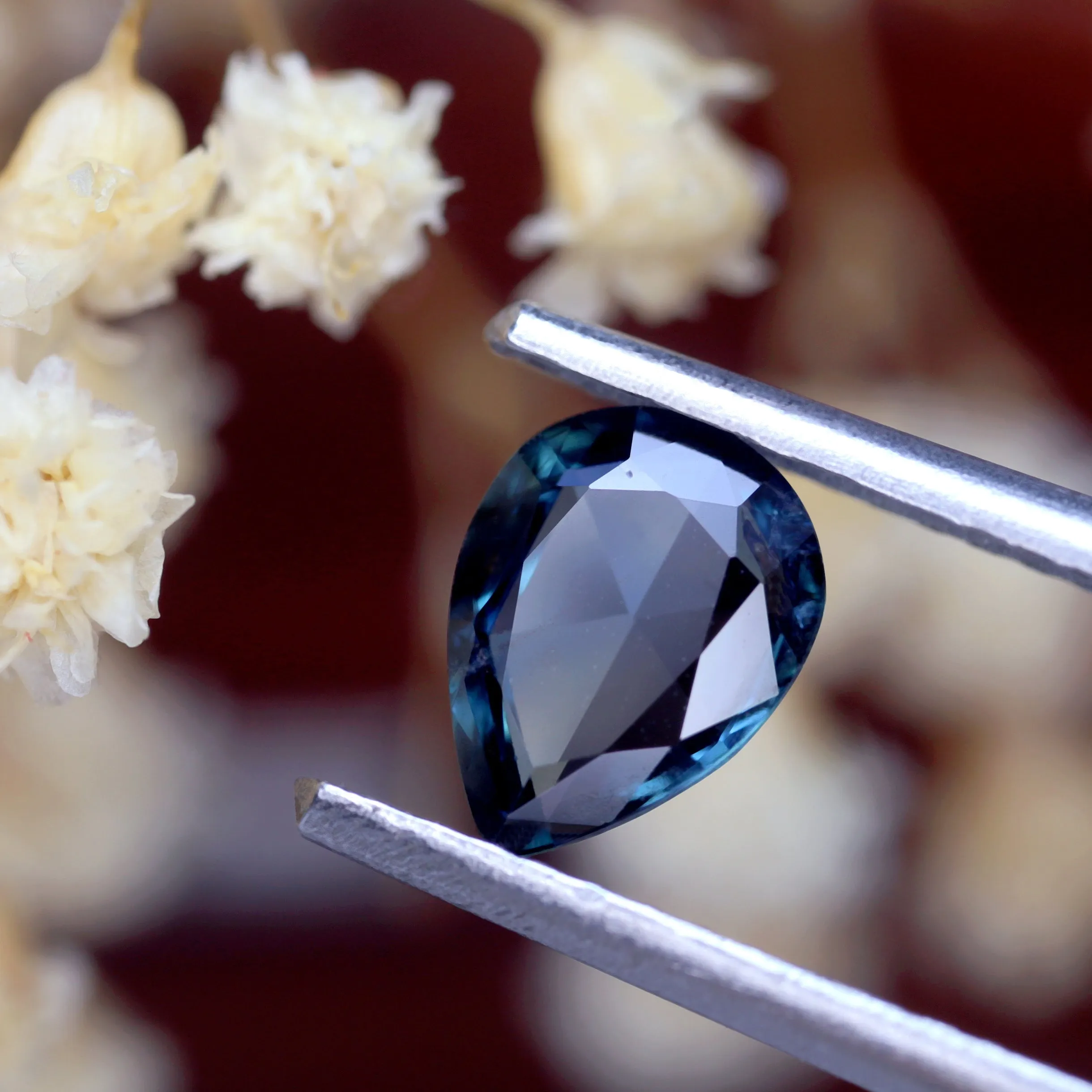 0.77ct Certified Natural Teal Sapphire