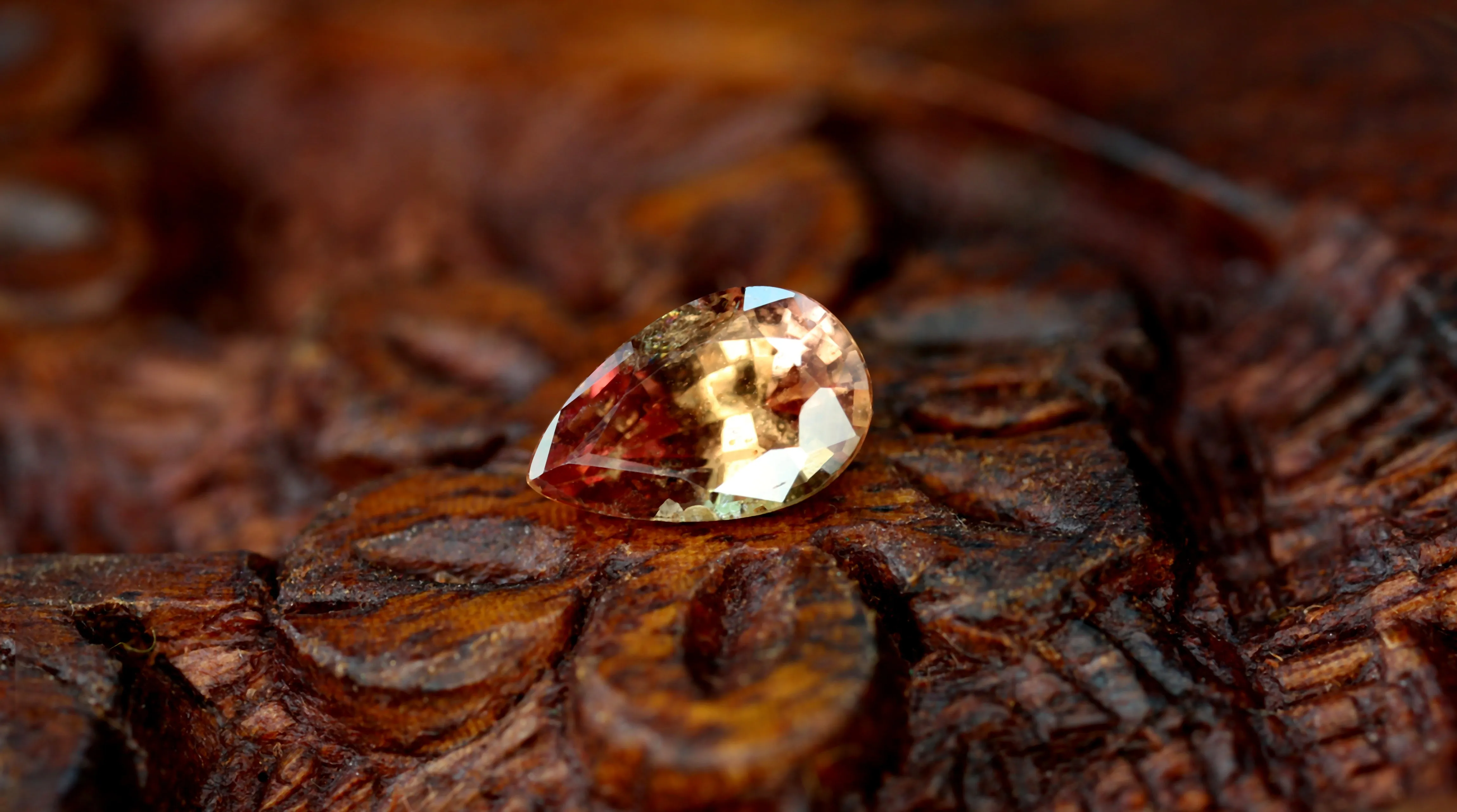 0.83ct Certified Natural Orange Sapphire