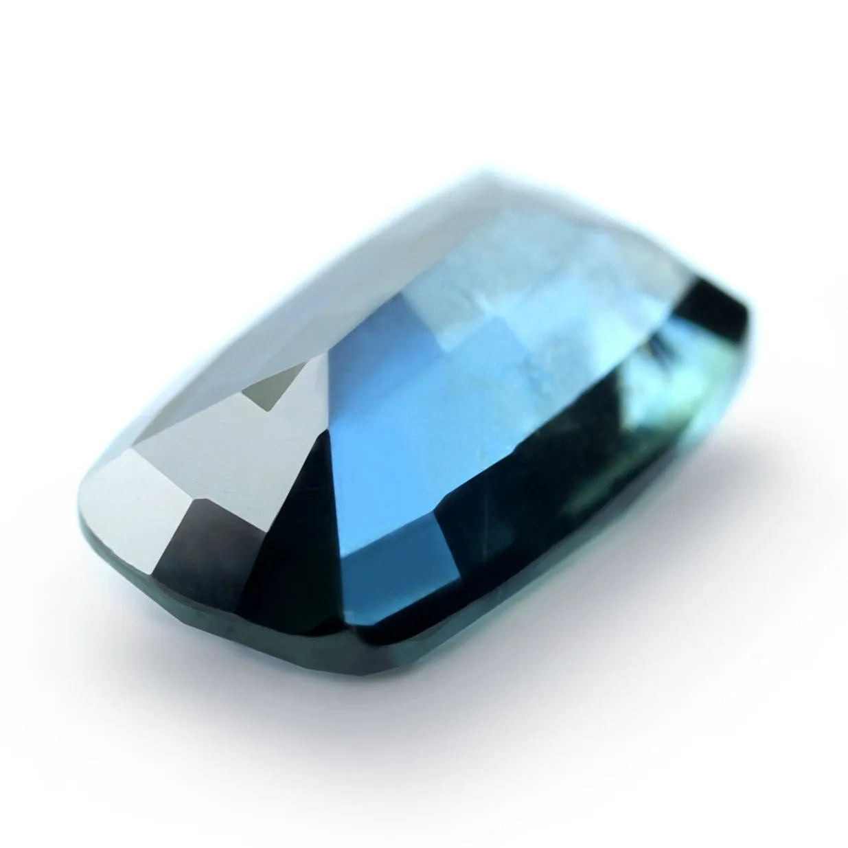 0.84ct Certified Natural Teal Sapphire