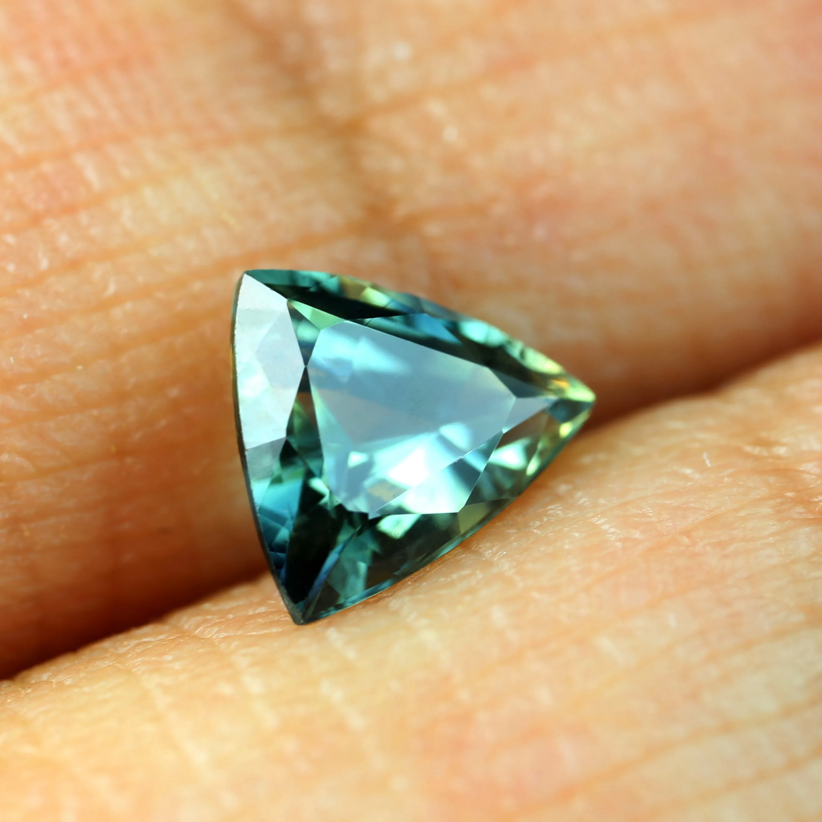 0.85ct Certified Natural Teal Sapphire