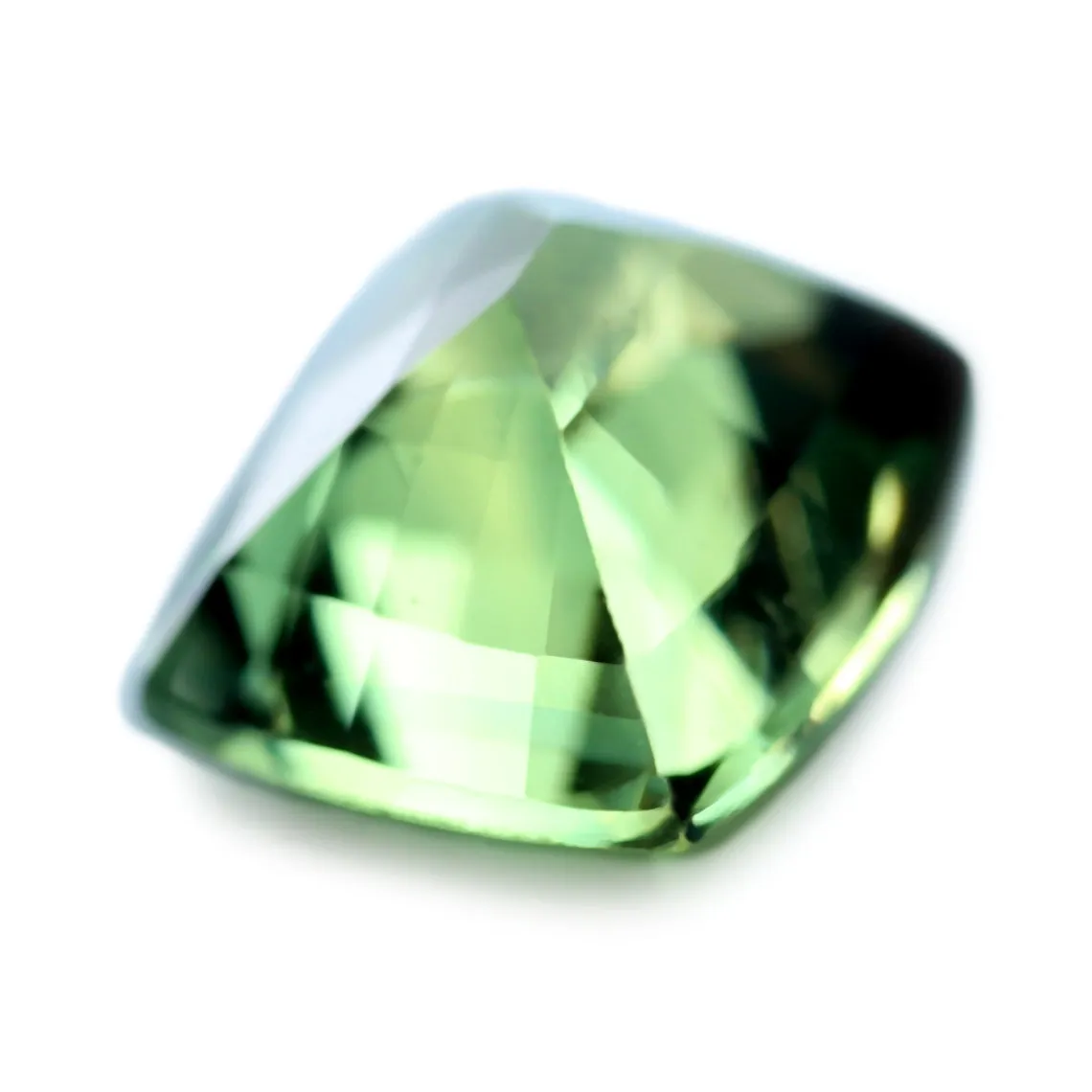 0.87ct Certified Natural Green Sapphire