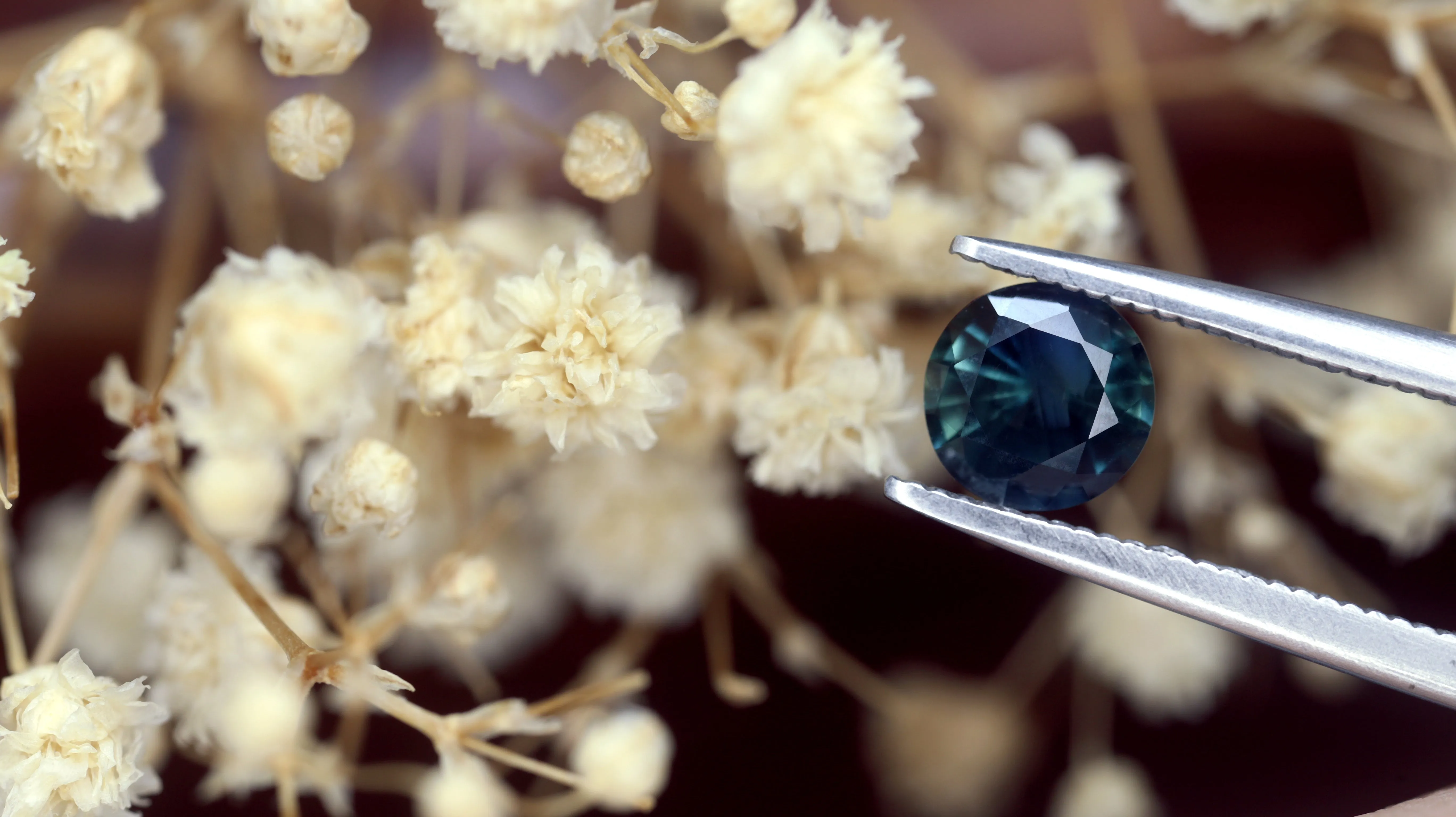 0.87ct Certified Natural Teal Sapphire