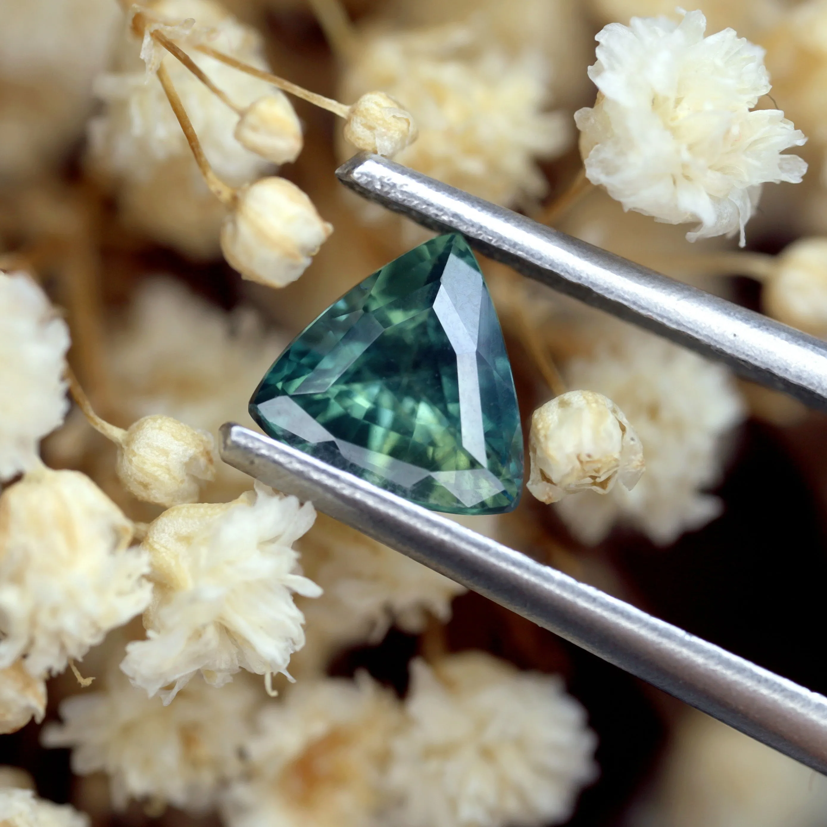 0.87ct Certified Natural Teal Sapphire