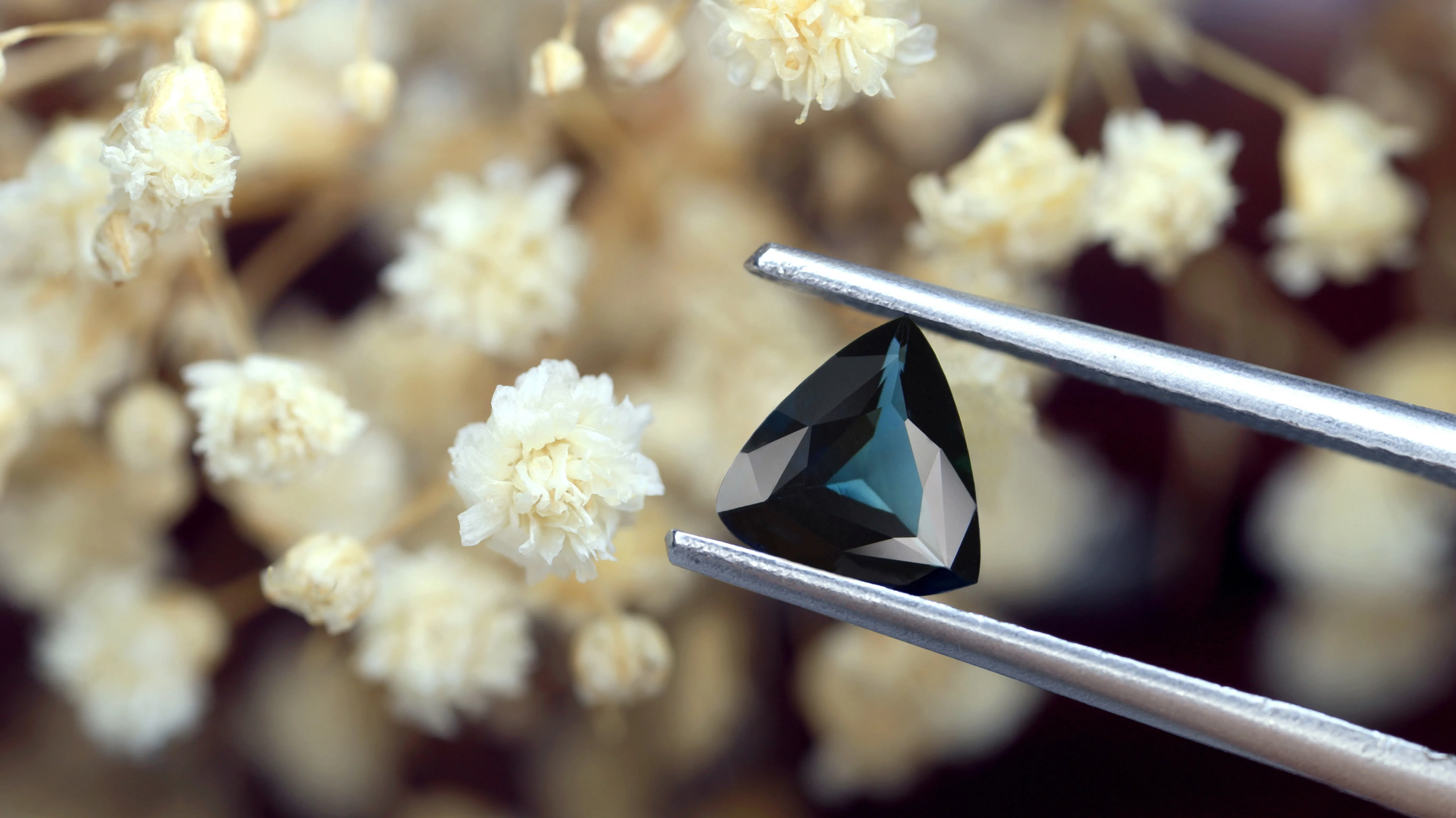0.88ct Certified Natural Teal Sapphire