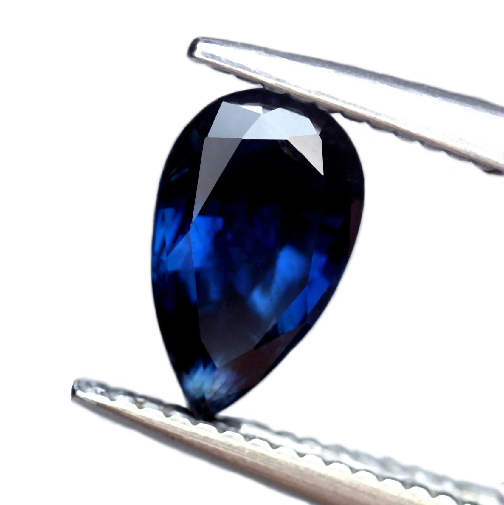 0.89ct Certified Natural Blue Sapphire