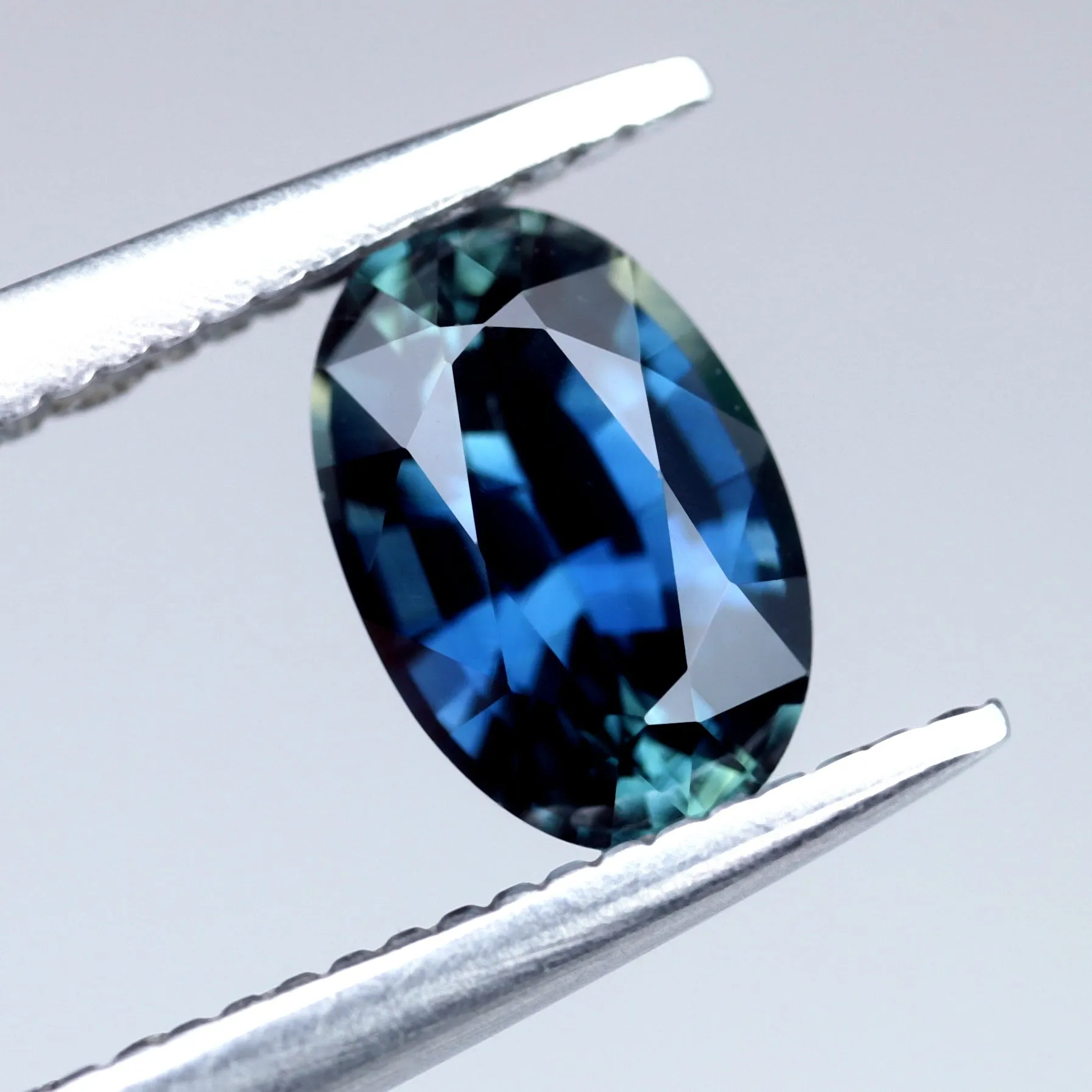 0.89ct Certified Natural Blue Sapphire