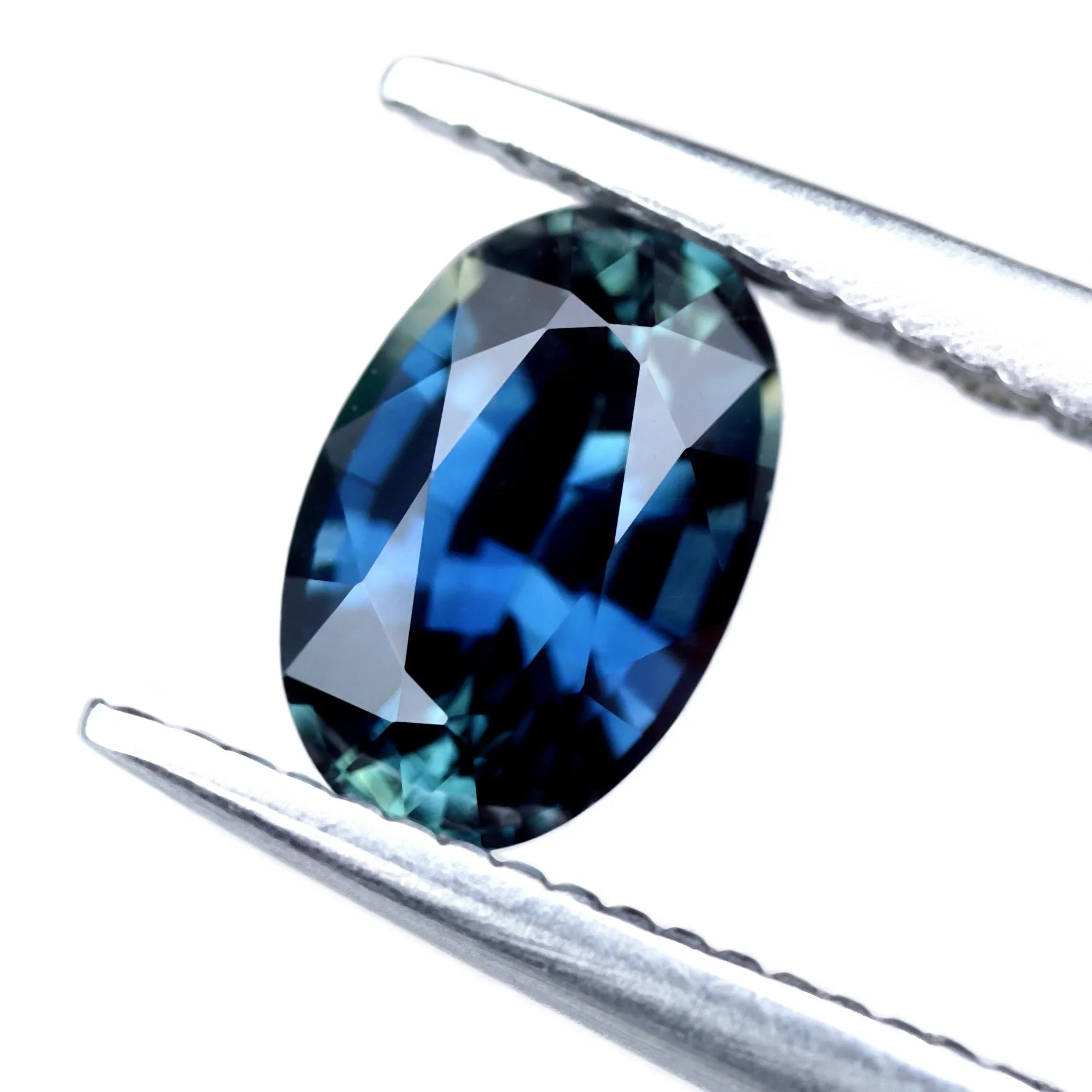 0.89ct Certified Natural Blue Sapphire