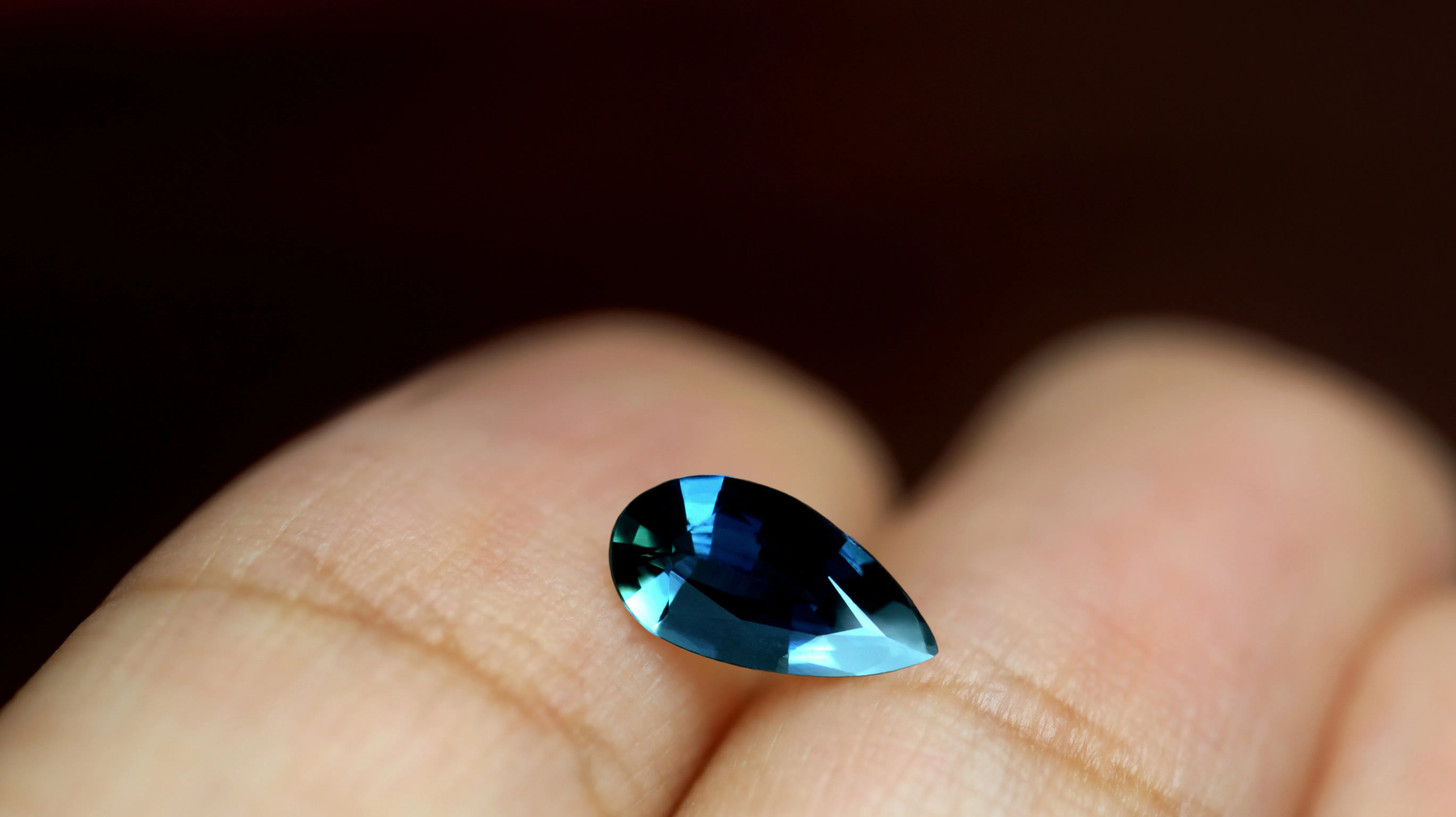 0.89ct Certified Natural Teal Sapphire