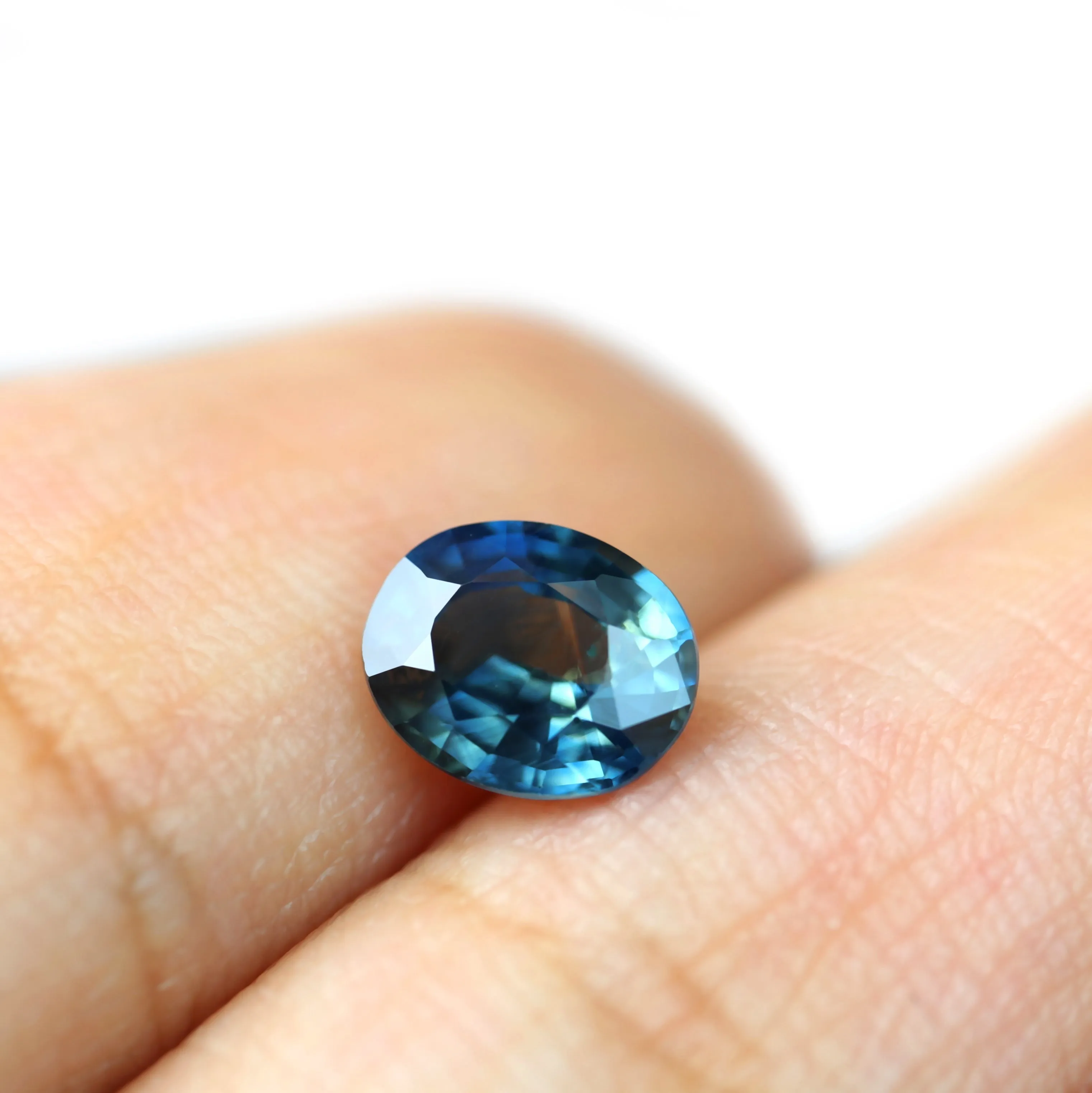 0.89ct Certified Natural Teal Sapphire