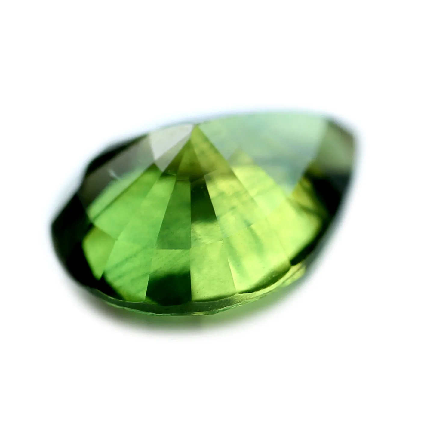 0.90ct Certified Natural Green Sapphire