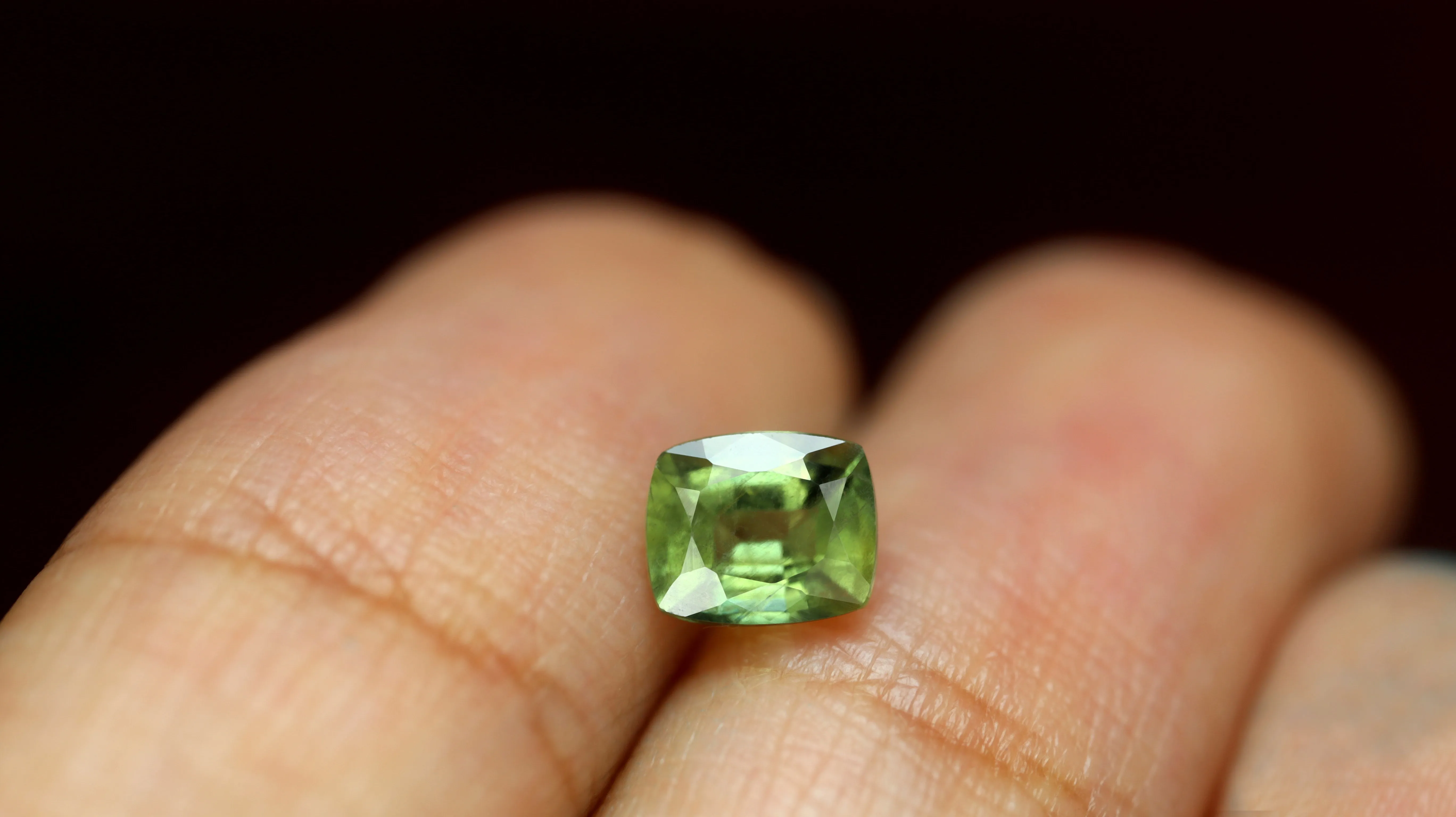 0.92ct Certified Natural Green Sapphire