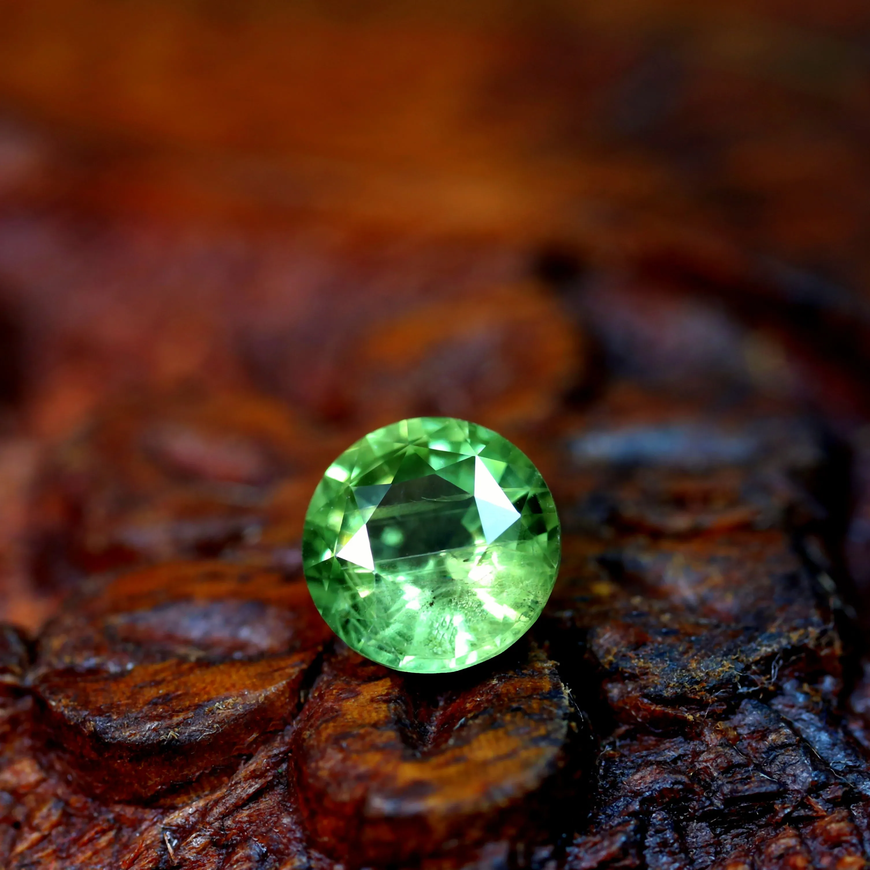 0.93ct Certified Natural Green Sapphire