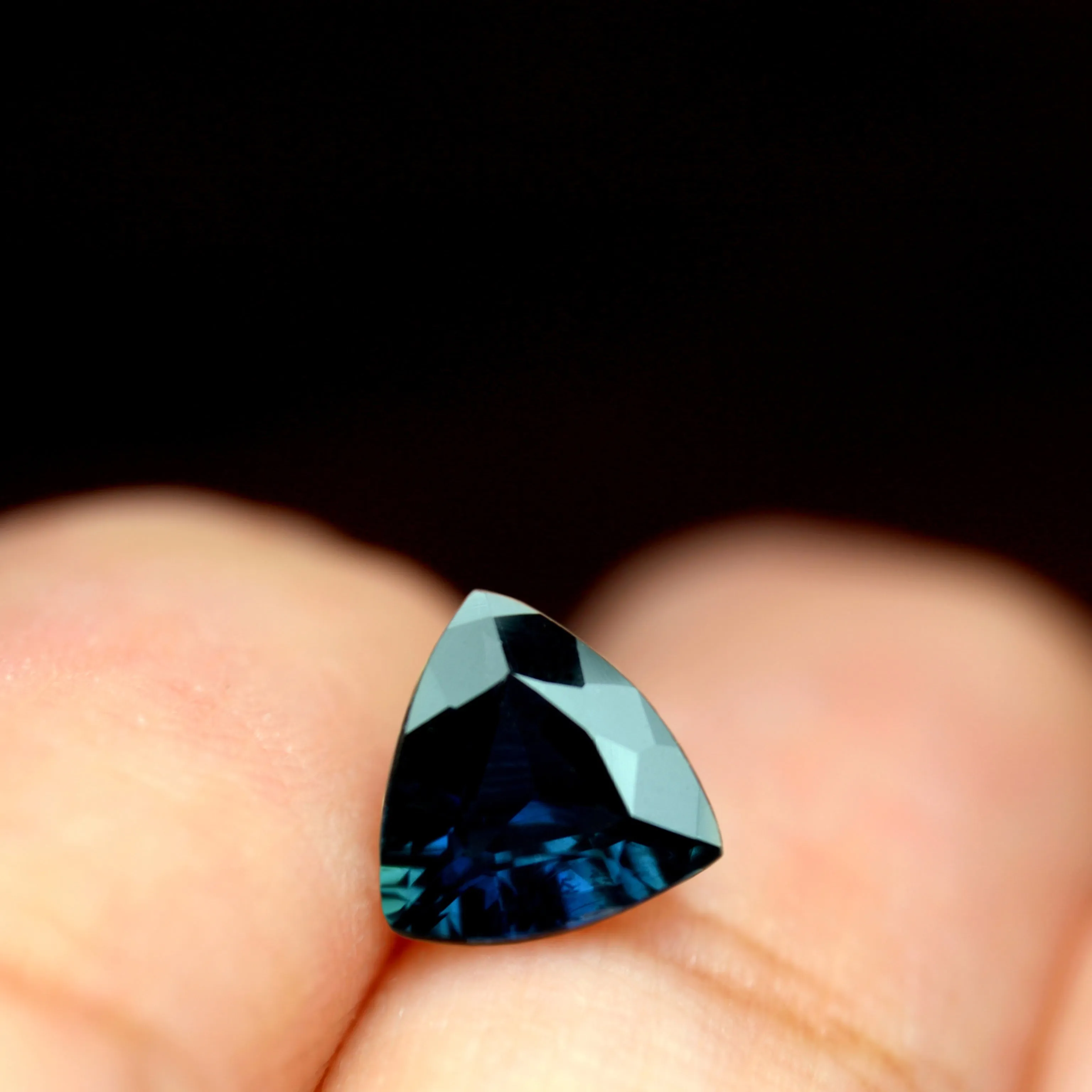0.95ct Certified Natural Blue Sapphire