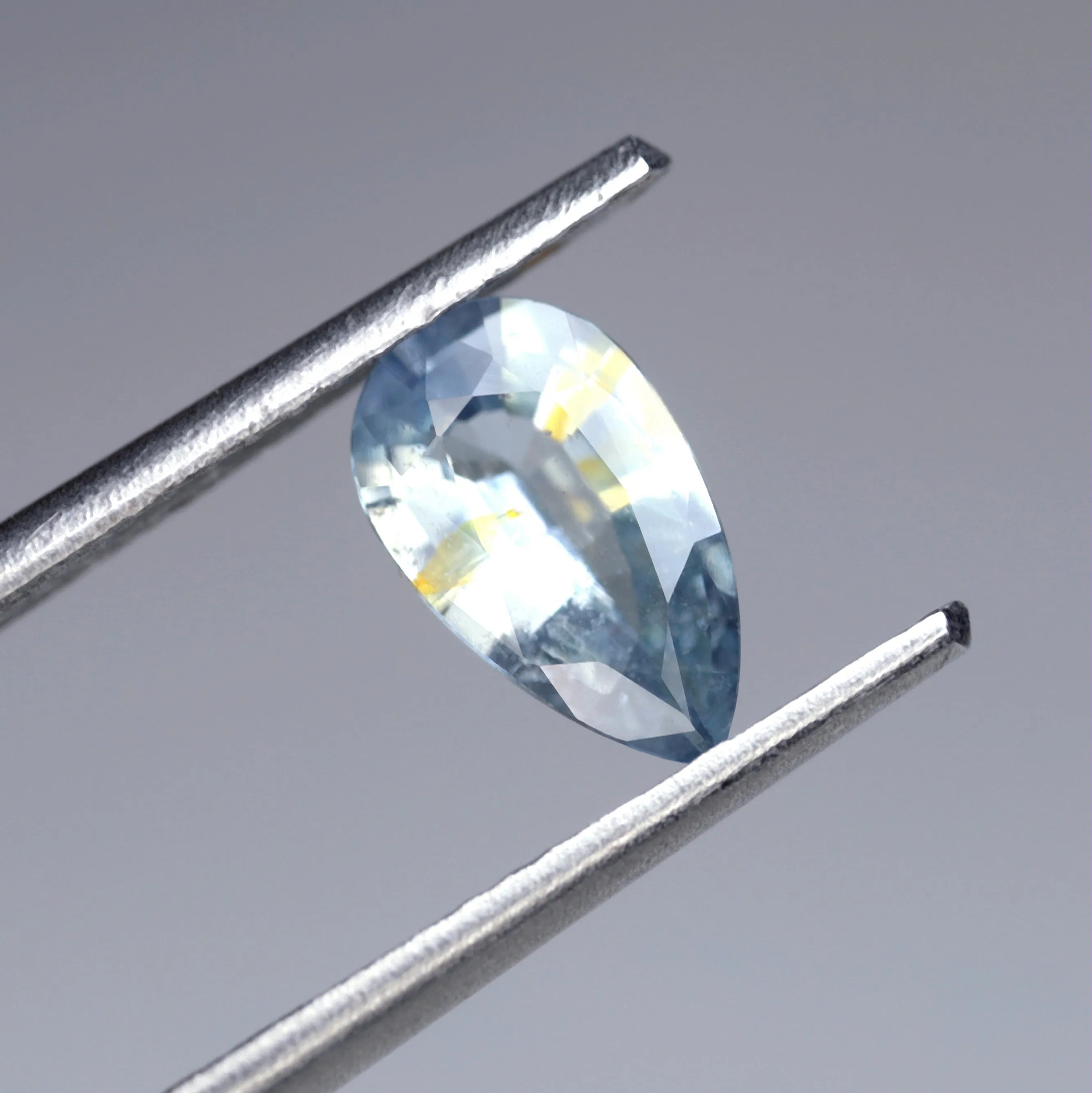 0.98ct Certified Natural White Sapphire