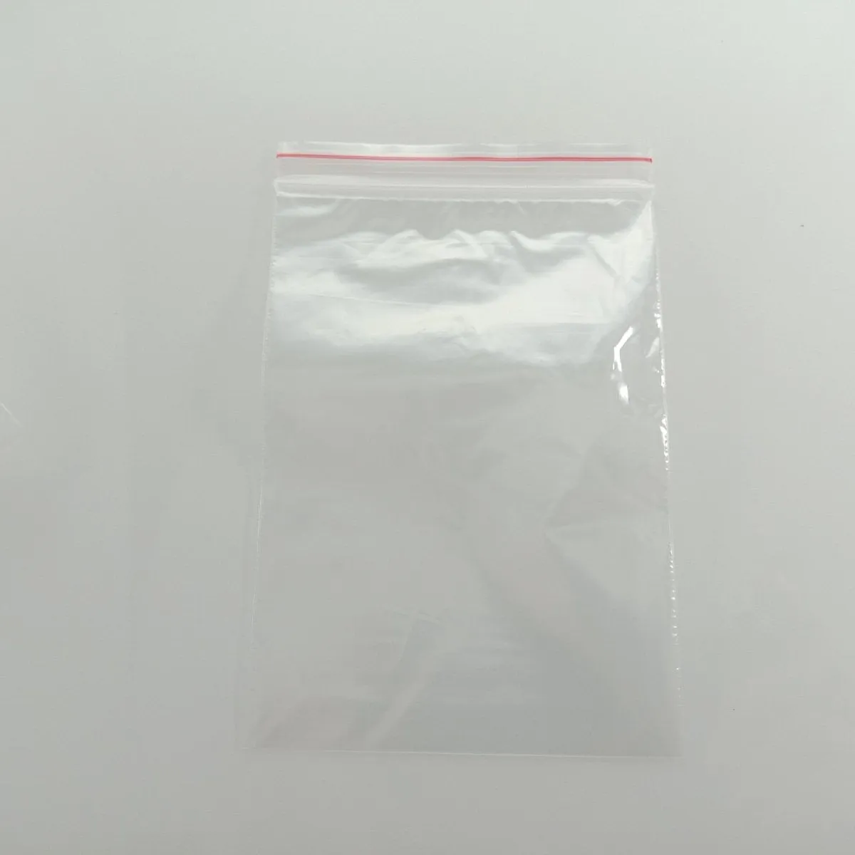 100pcs Clipseal Sealer Bags 8x12cm Small Plastic Zip Satchels Thin