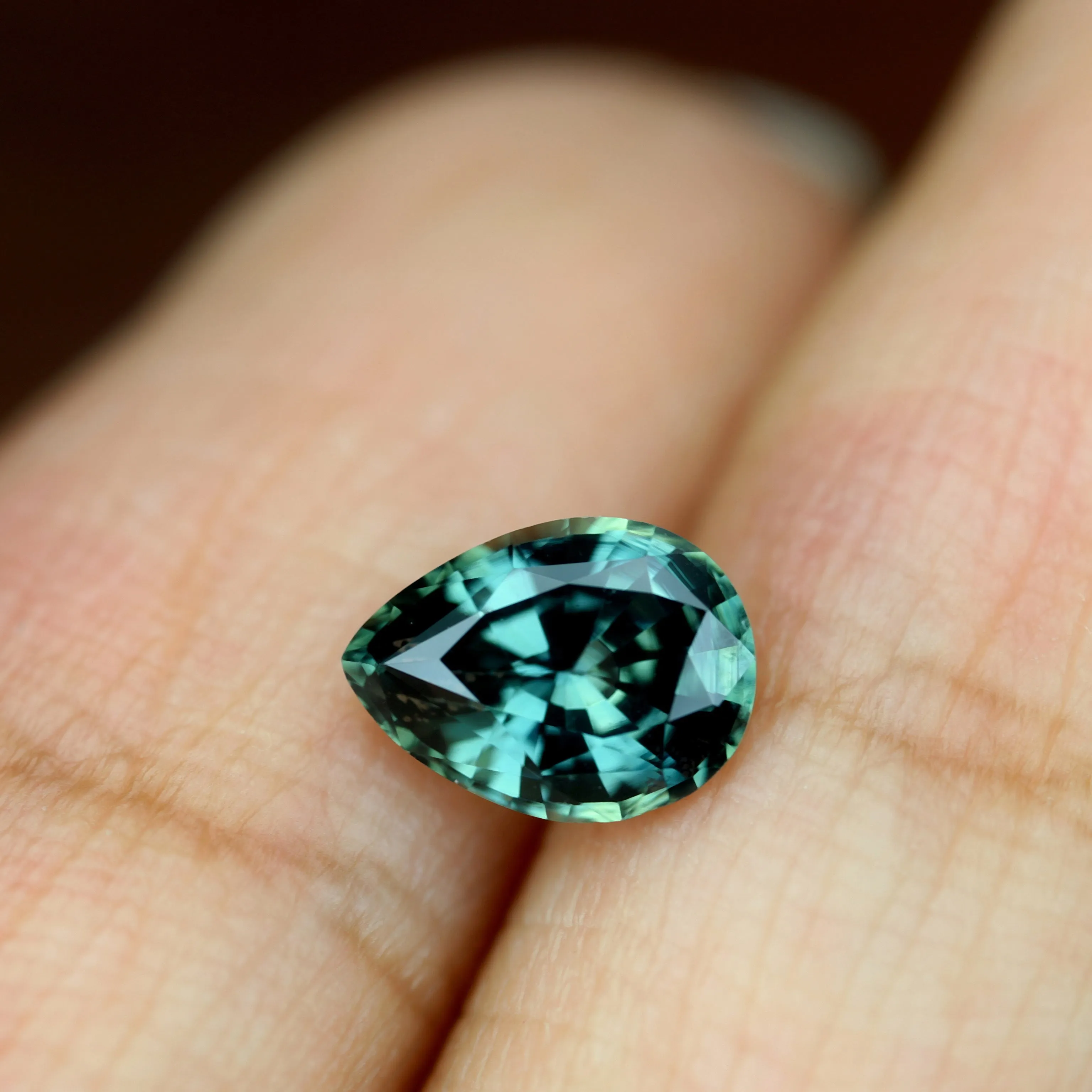 1.07ct Certified Natural Teal Sapphire