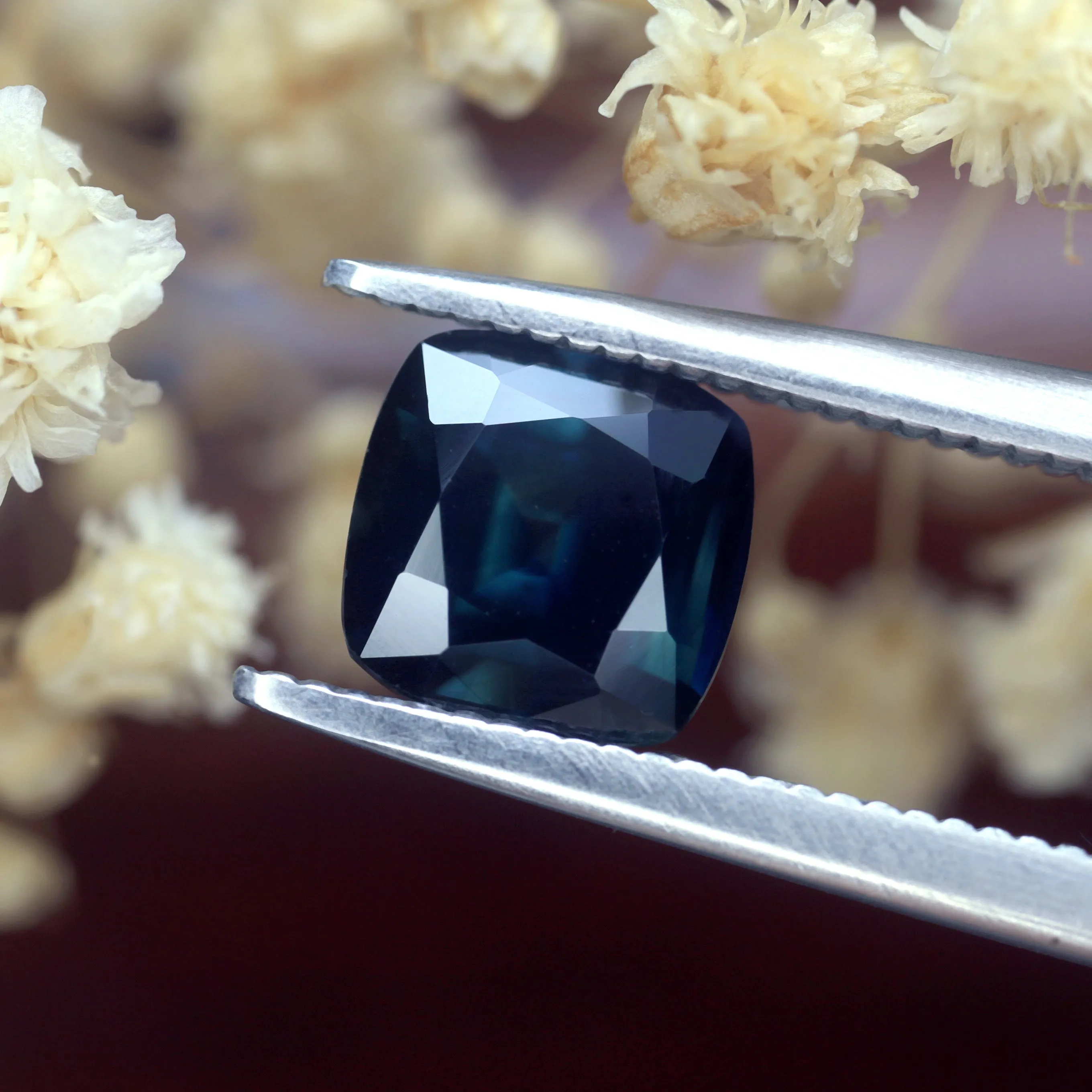1.58cts Certified Natural Teal Sapphire