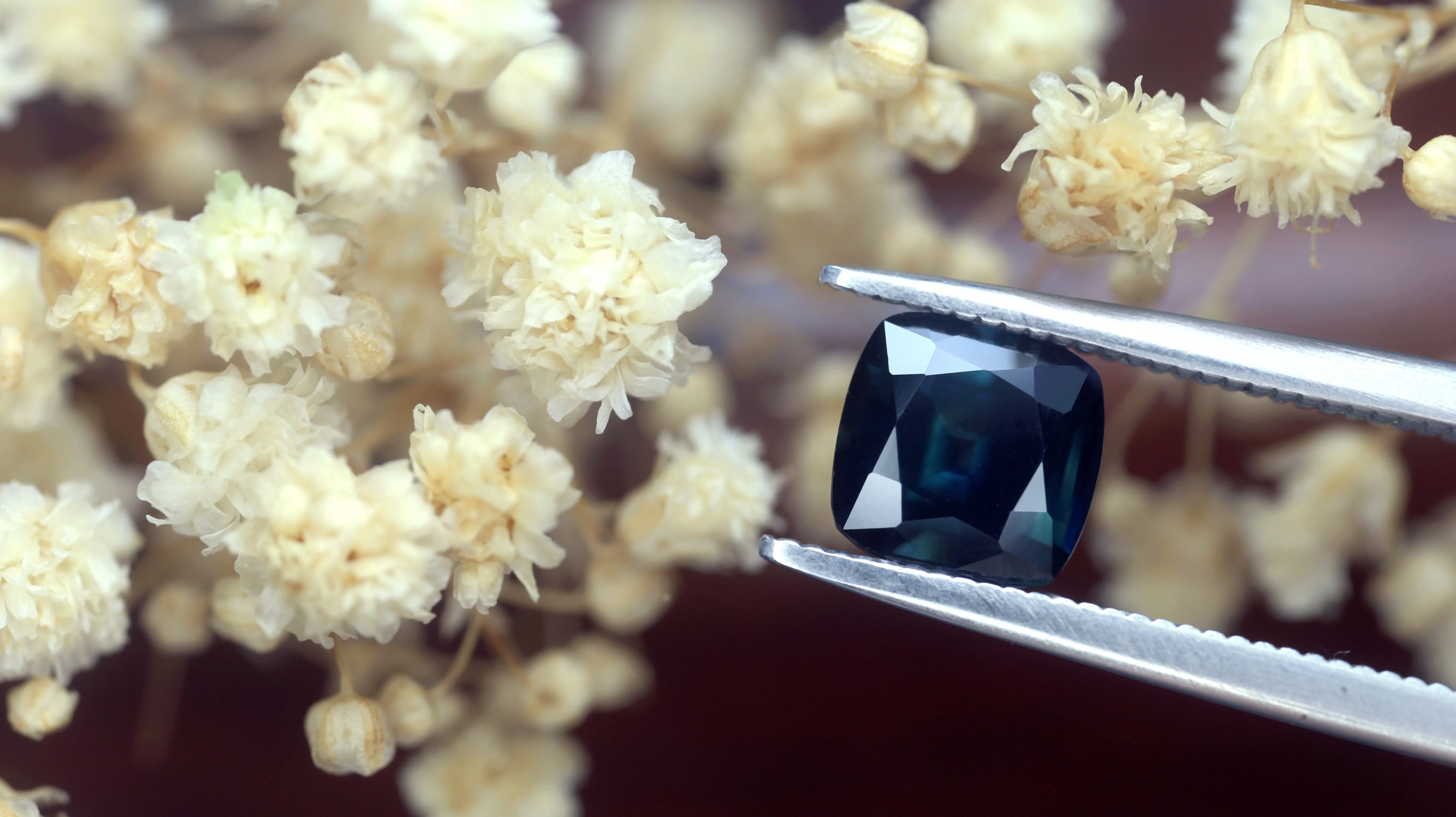 1.58cts Certified Natural Teal Sapphire