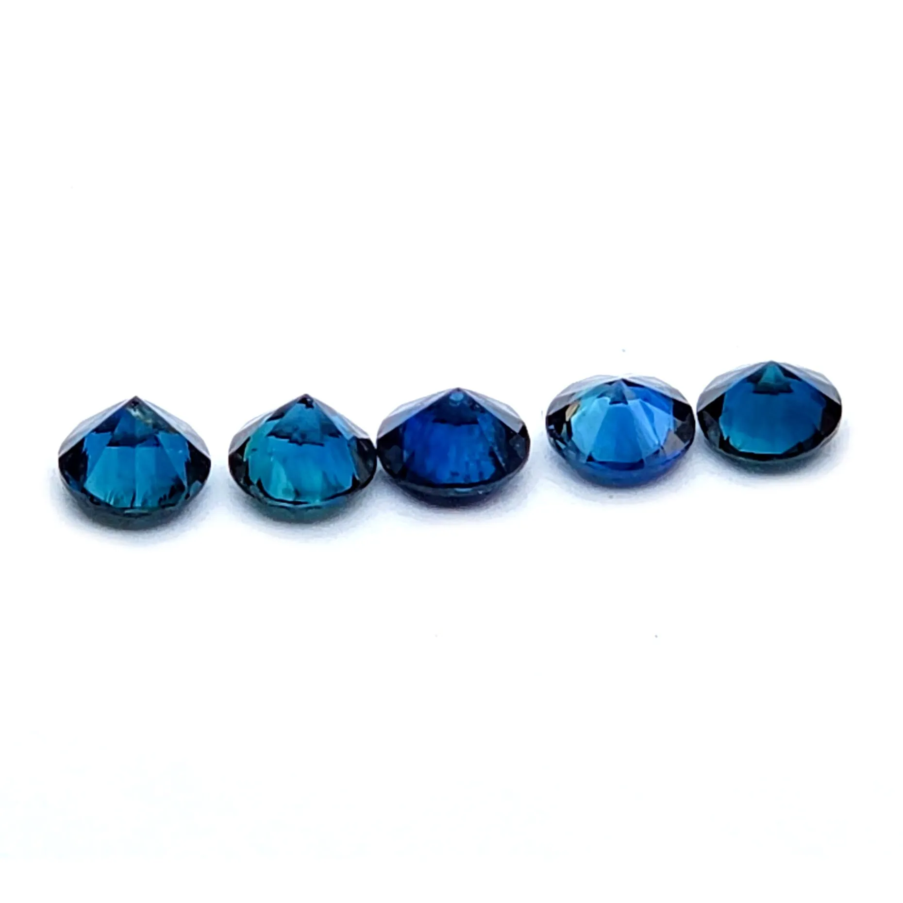 1.63ct Certified Natural Blue Sapphire set